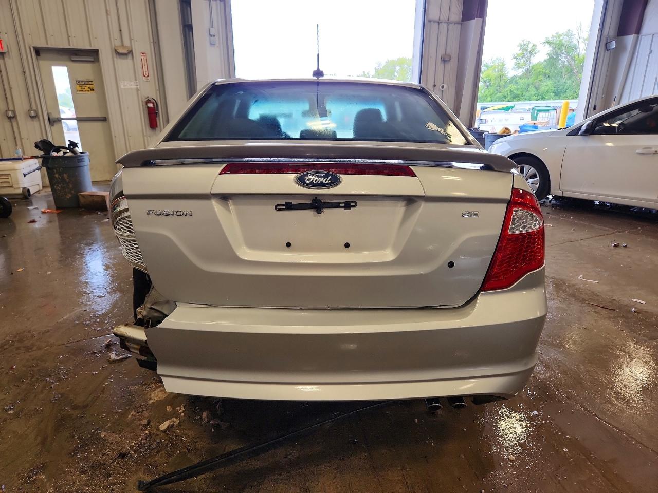 2010 Ford Fusion Se Silver vin: 3FAHP0HA8AR365657