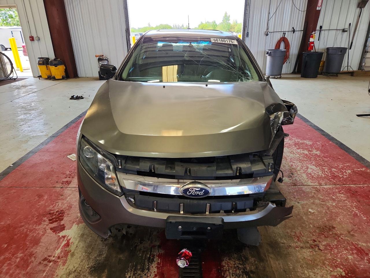 2010 Ford Fusion Se Серый vin: 3FAHP0HA8AR372995