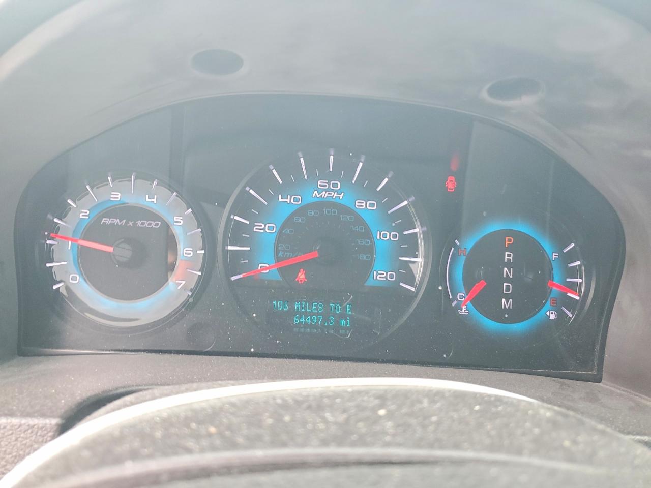 2011 Ford Fusion Se Red vin: 3FAHP0HA8BR103462