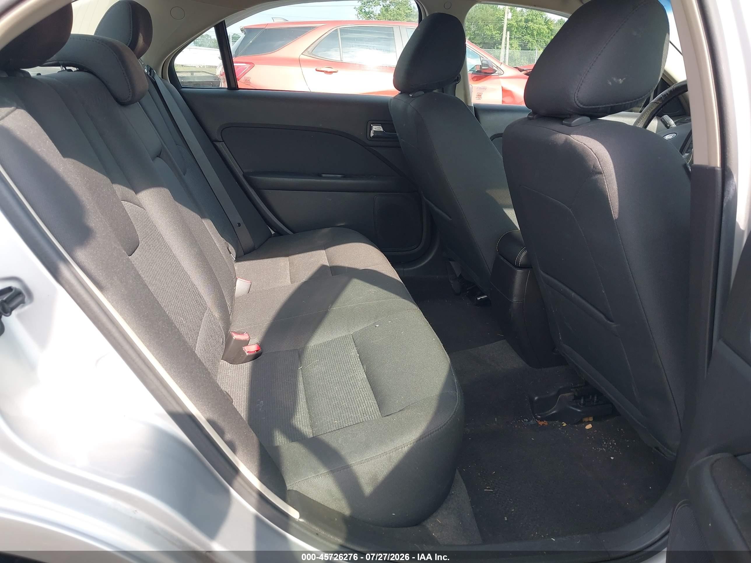 2011 Ford Fusion Se Silver vin: 3FAHP0HA8BR137286
