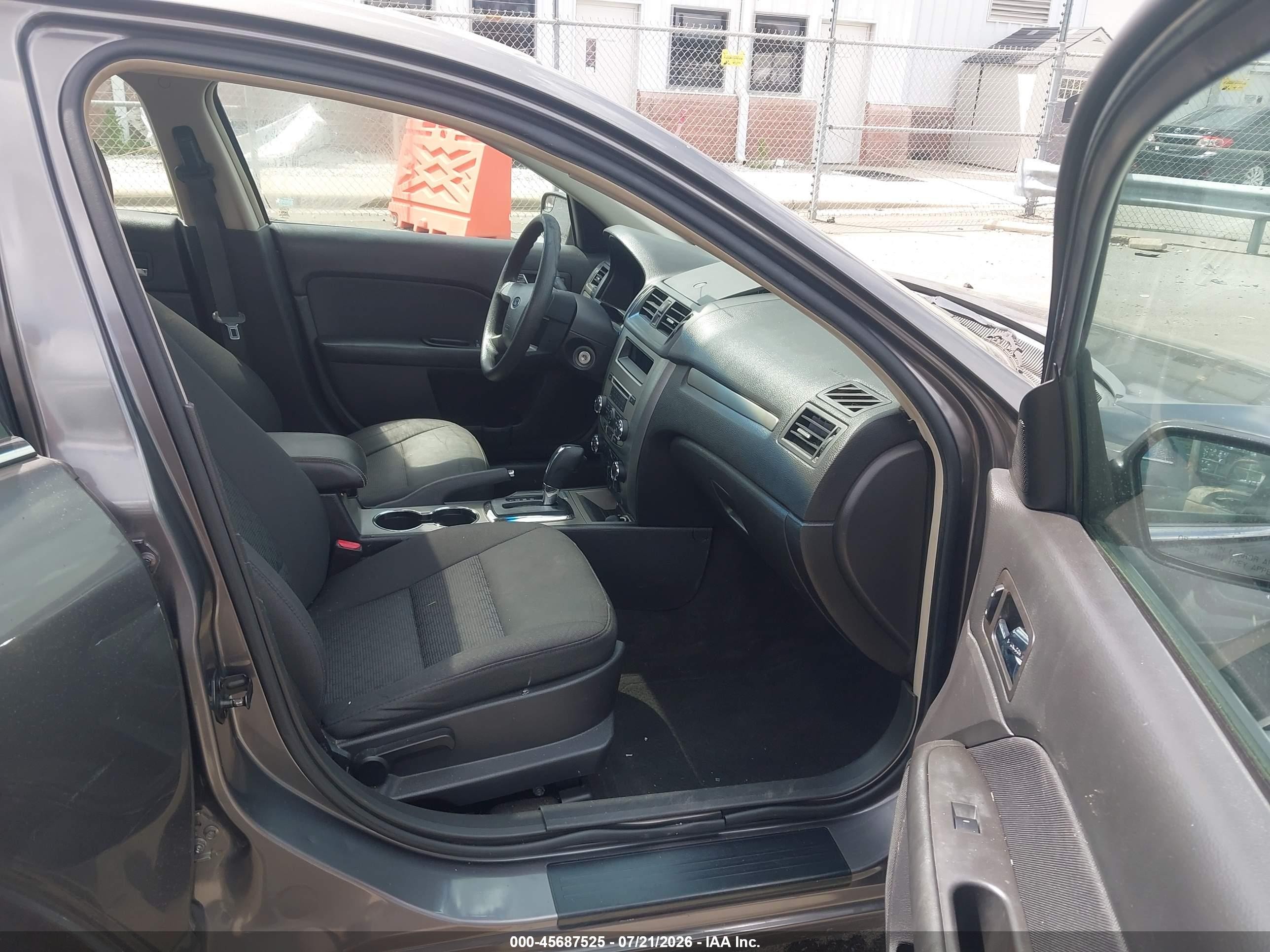 2011 Ford Fusion Se Gray vin: 3FAHP0HA8BR318467