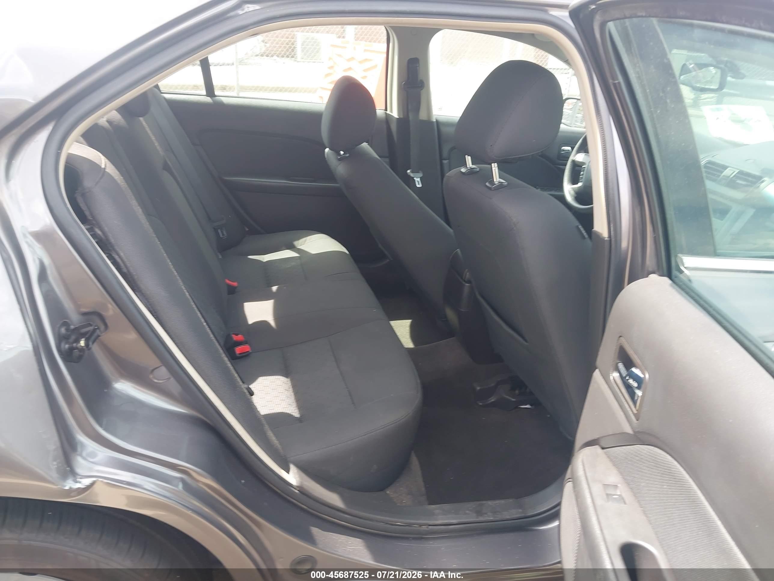 2011 Ford Fusion Se Gray vin: 3FAHP0HA8BR318467