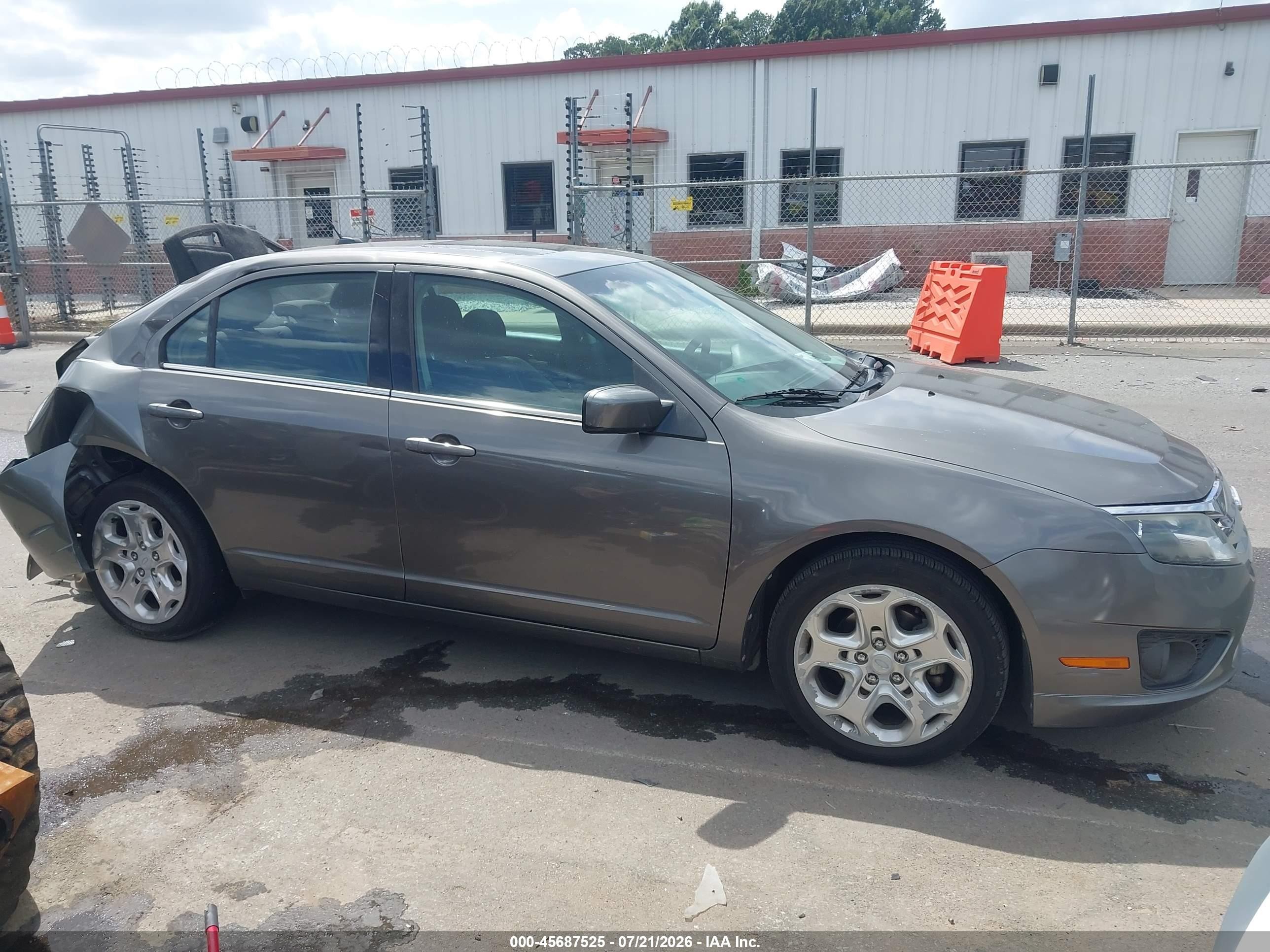 2011 Ford Fusion Se Gray vin: 3FAHP0HA8BR318467