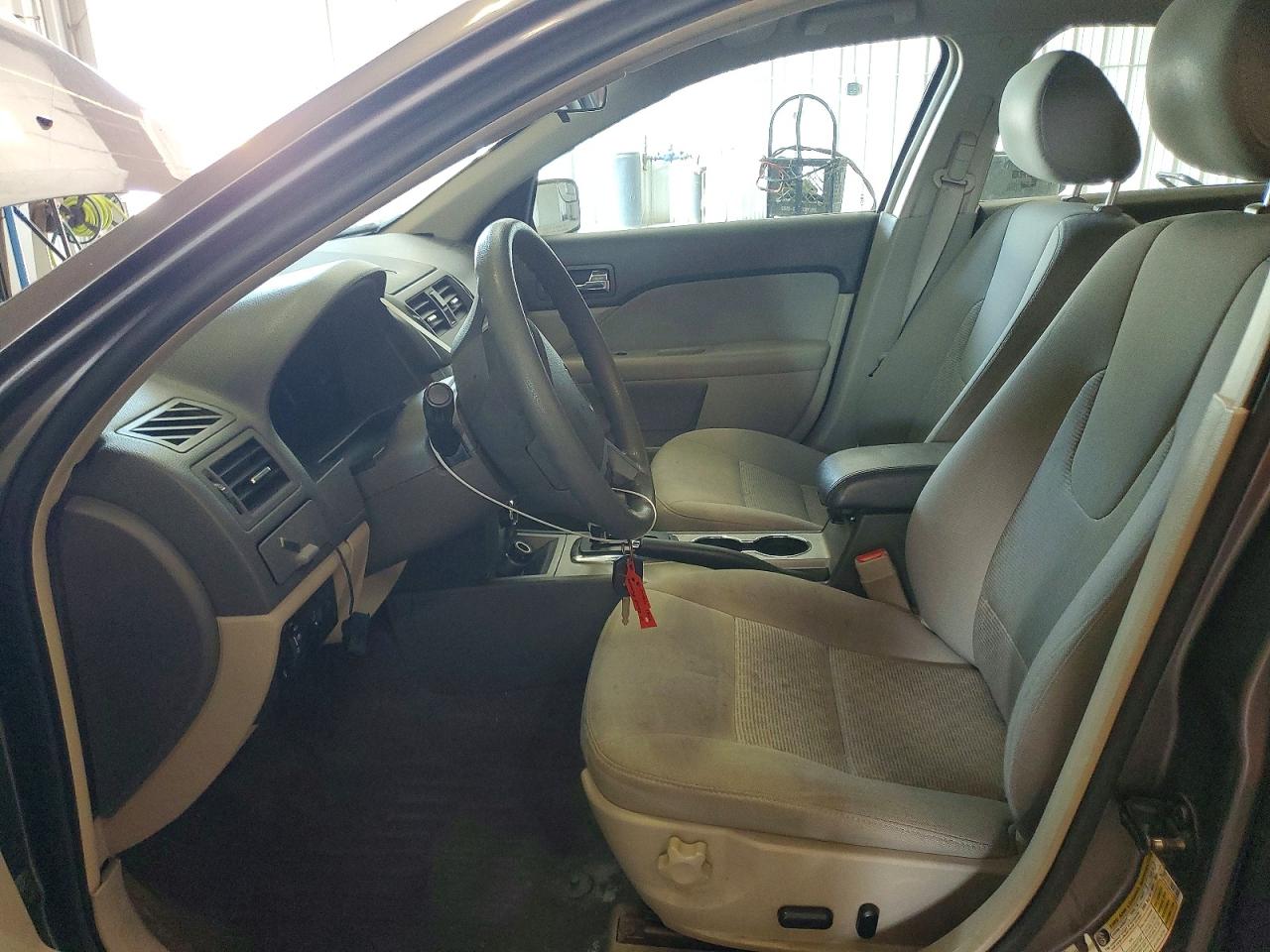 2011 Ford Fusion Se Gray vin: 3FAHP0HA8BR324267