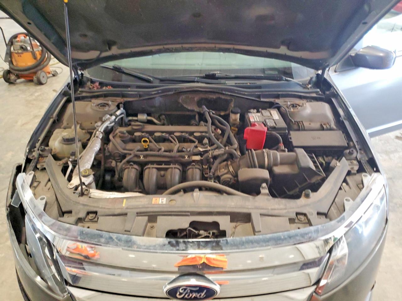 2011 Ford Fusion Se Gray vin: 3FAHP0HA8BR324267