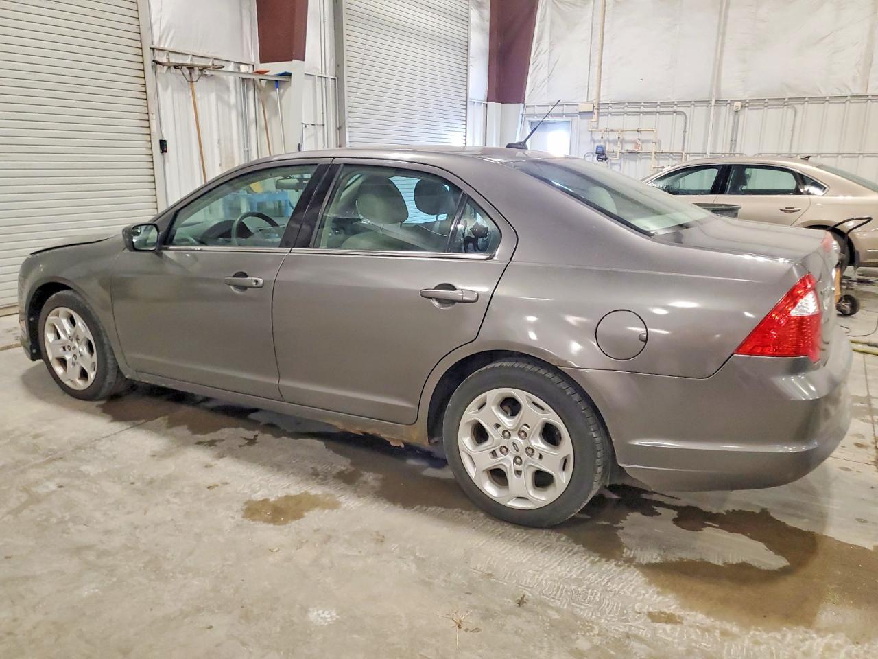 2011 Ford Fusion Se Gray vin: 3FAHP0HA8BR324267