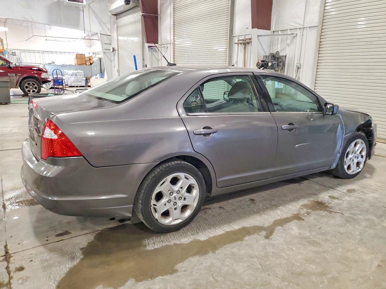 2011 Ford Fusion Se Gray vin: 3FAHP0HA8BR324267