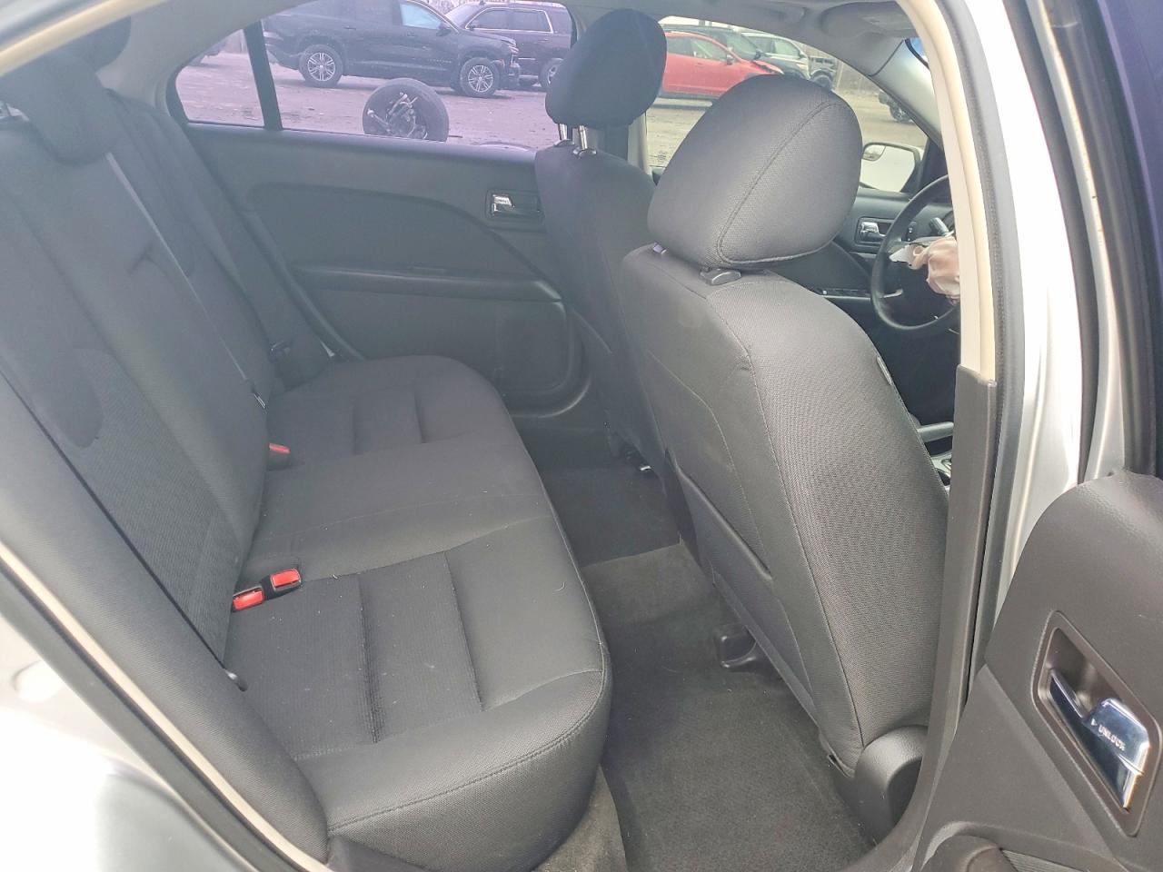 2011 Ford Fusion Se Silver vin: 3FAHP0HA8BR334166
