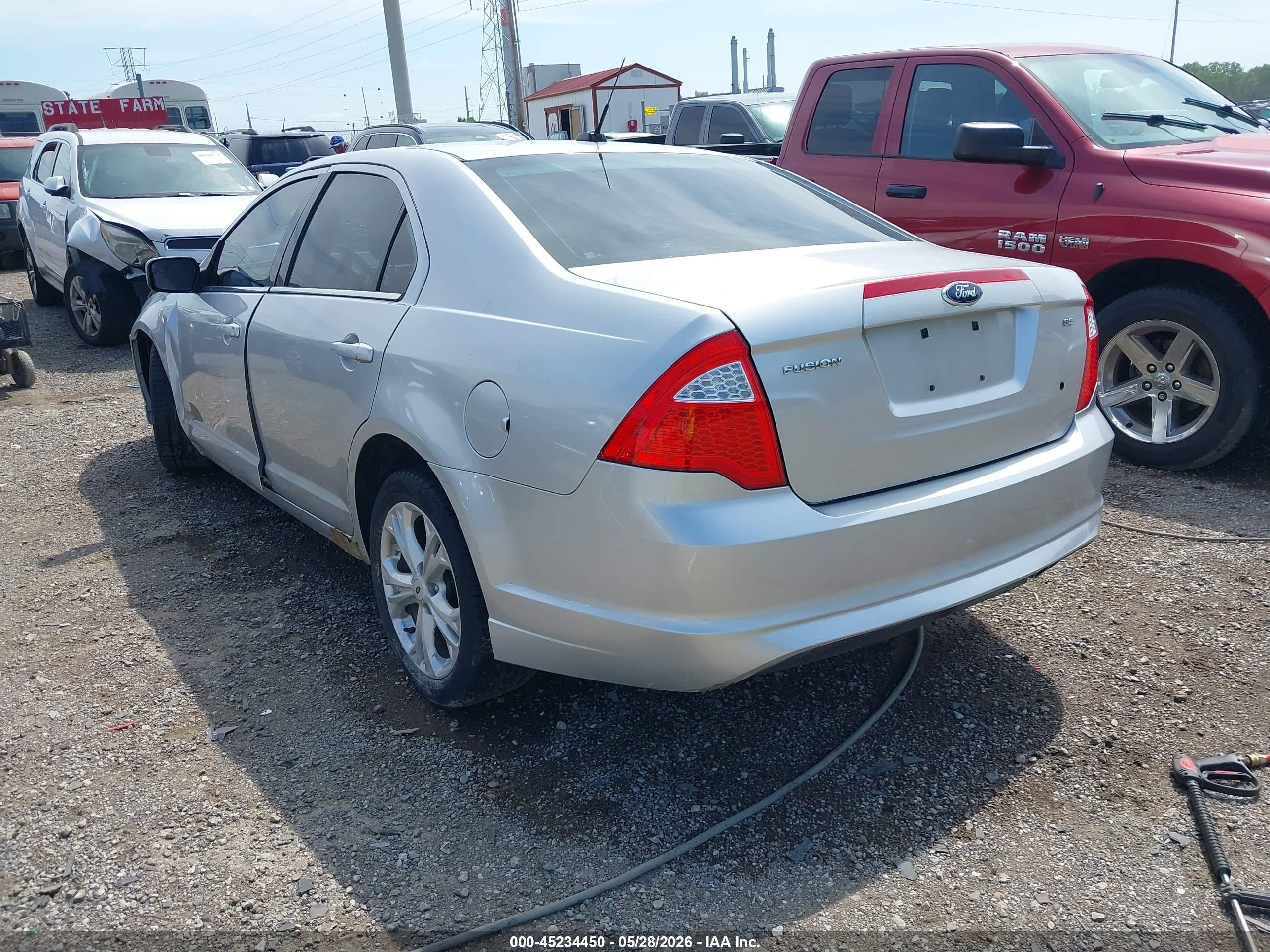 2012 Ford Fusion Se Серебряный vin: 3FAHP0HA8CR142957