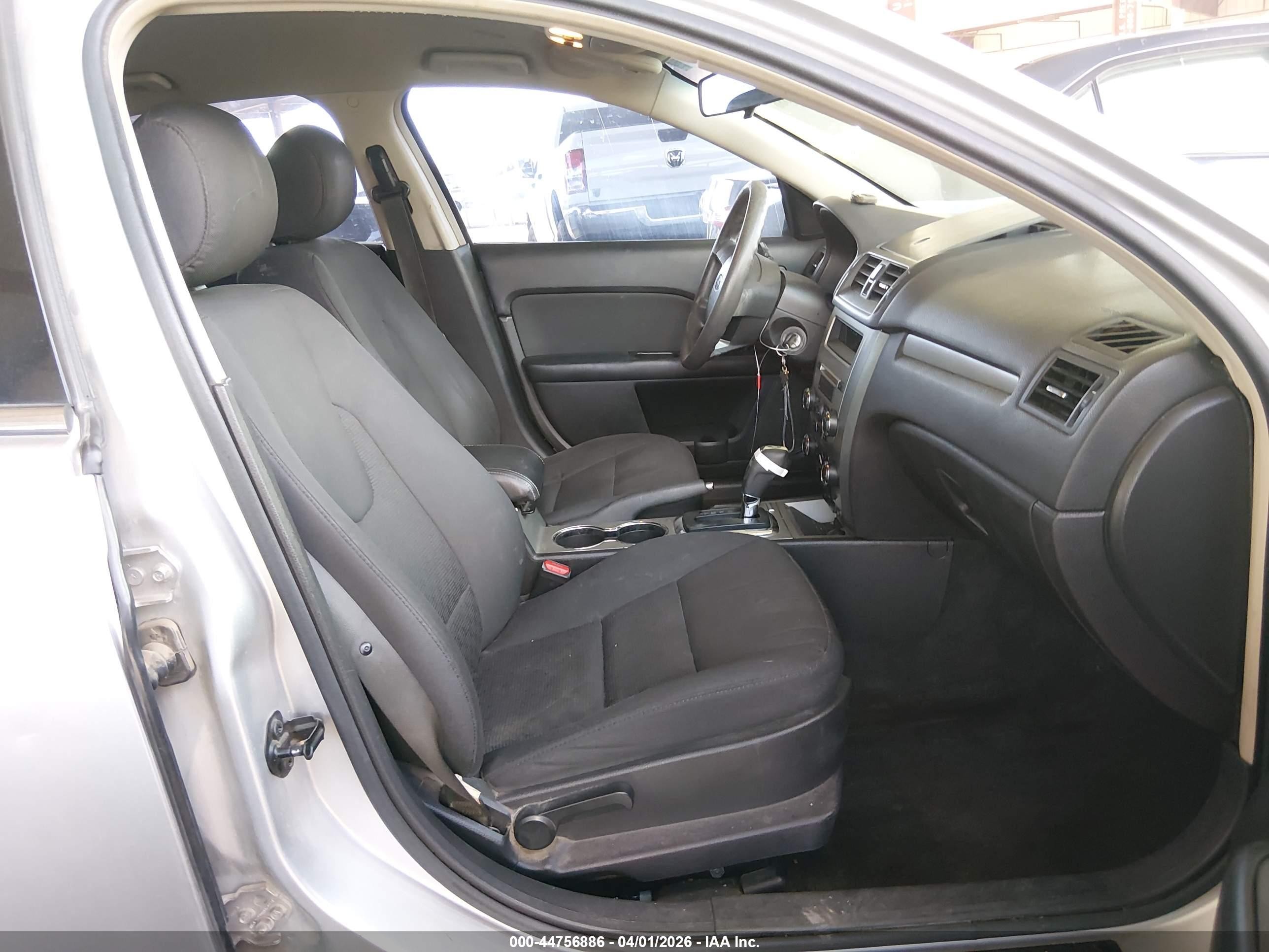 2012 Ford Fusion Se Silver vin: 3FAHP0HA8CR200436