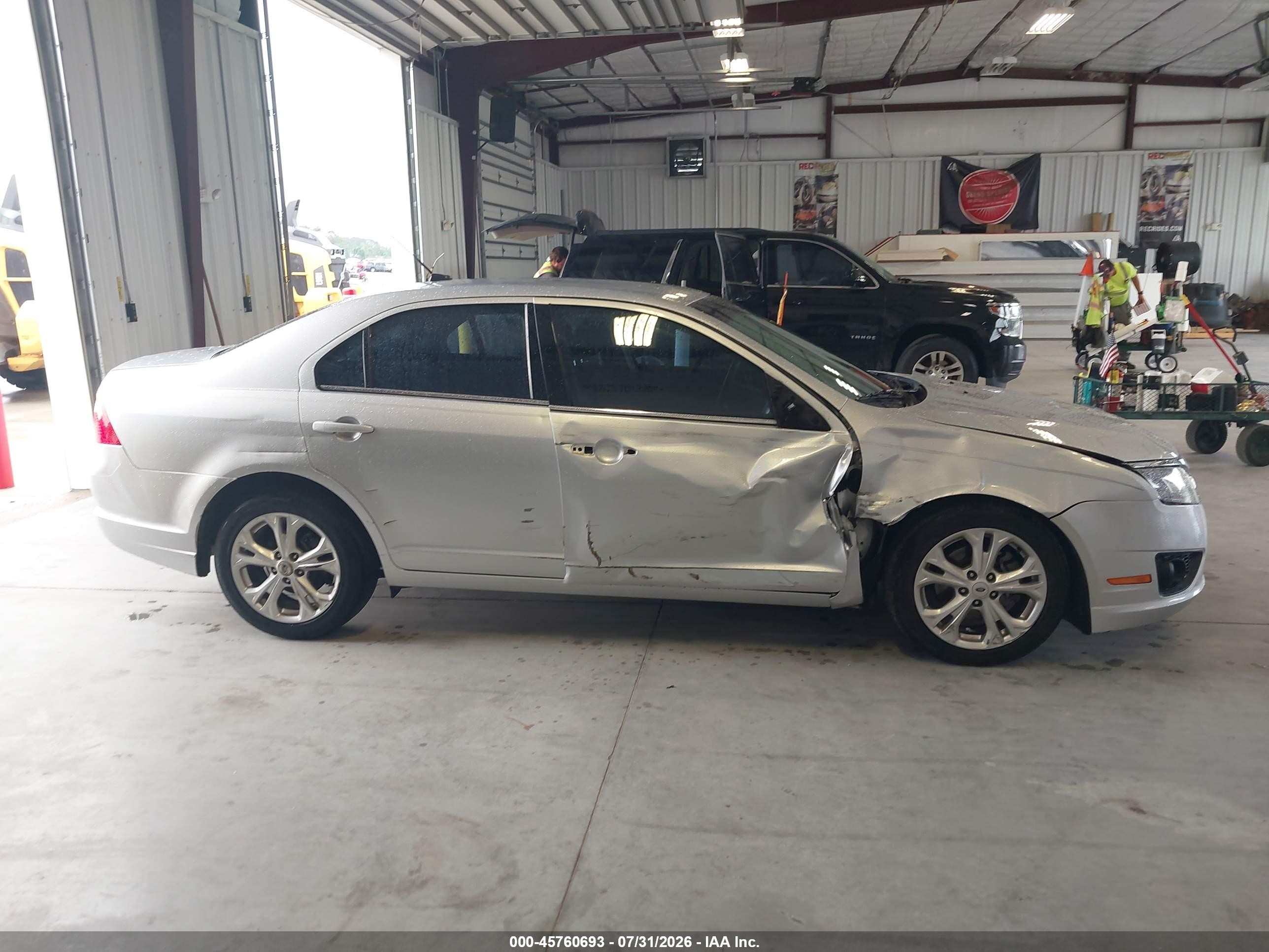 2012 Ford Fusion Se Silver vin: 3FAHP0HA8CR225322