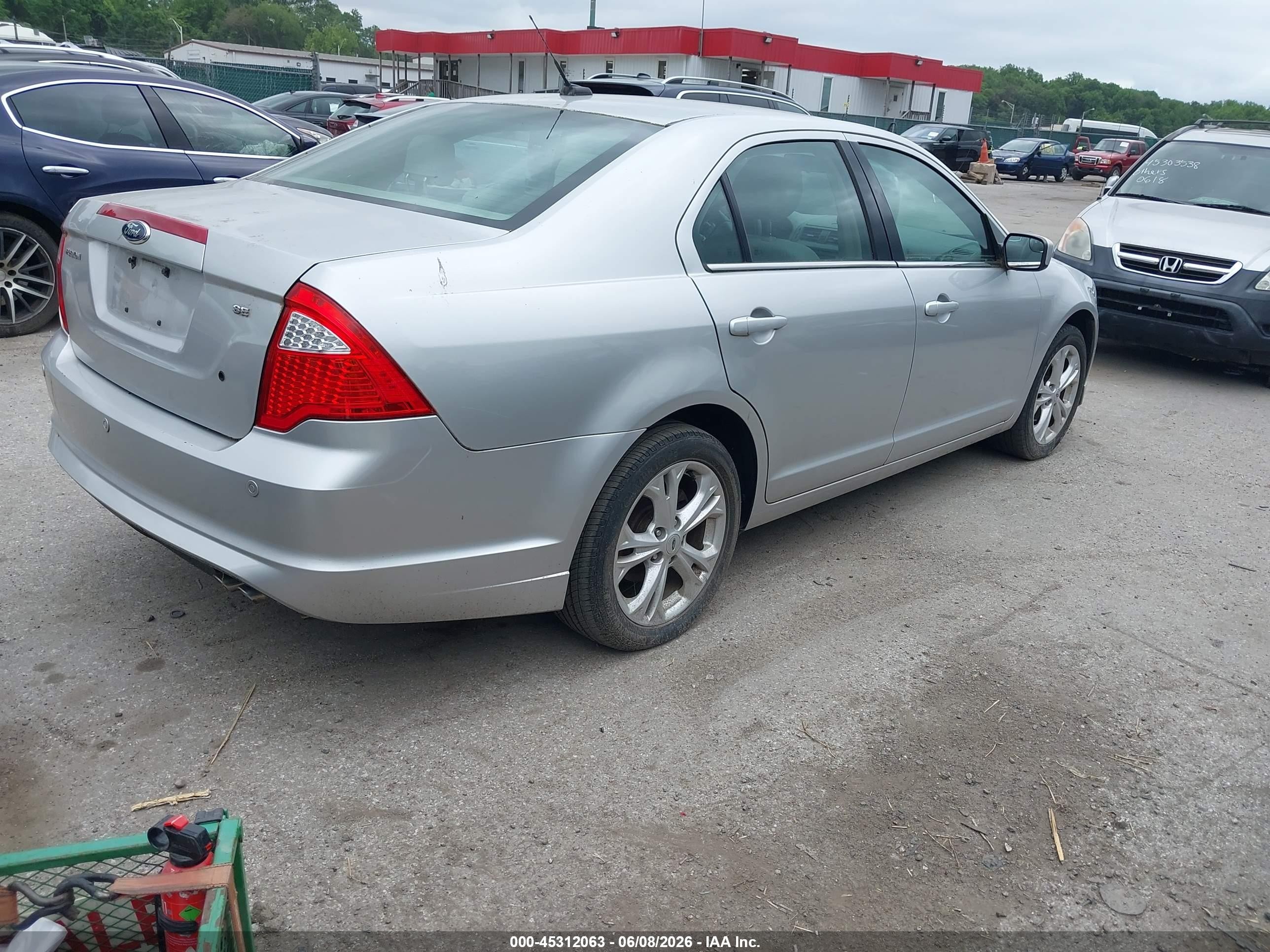 2012 Ford Fusion Se Silver vin: 3FAHP0HA8CR329048