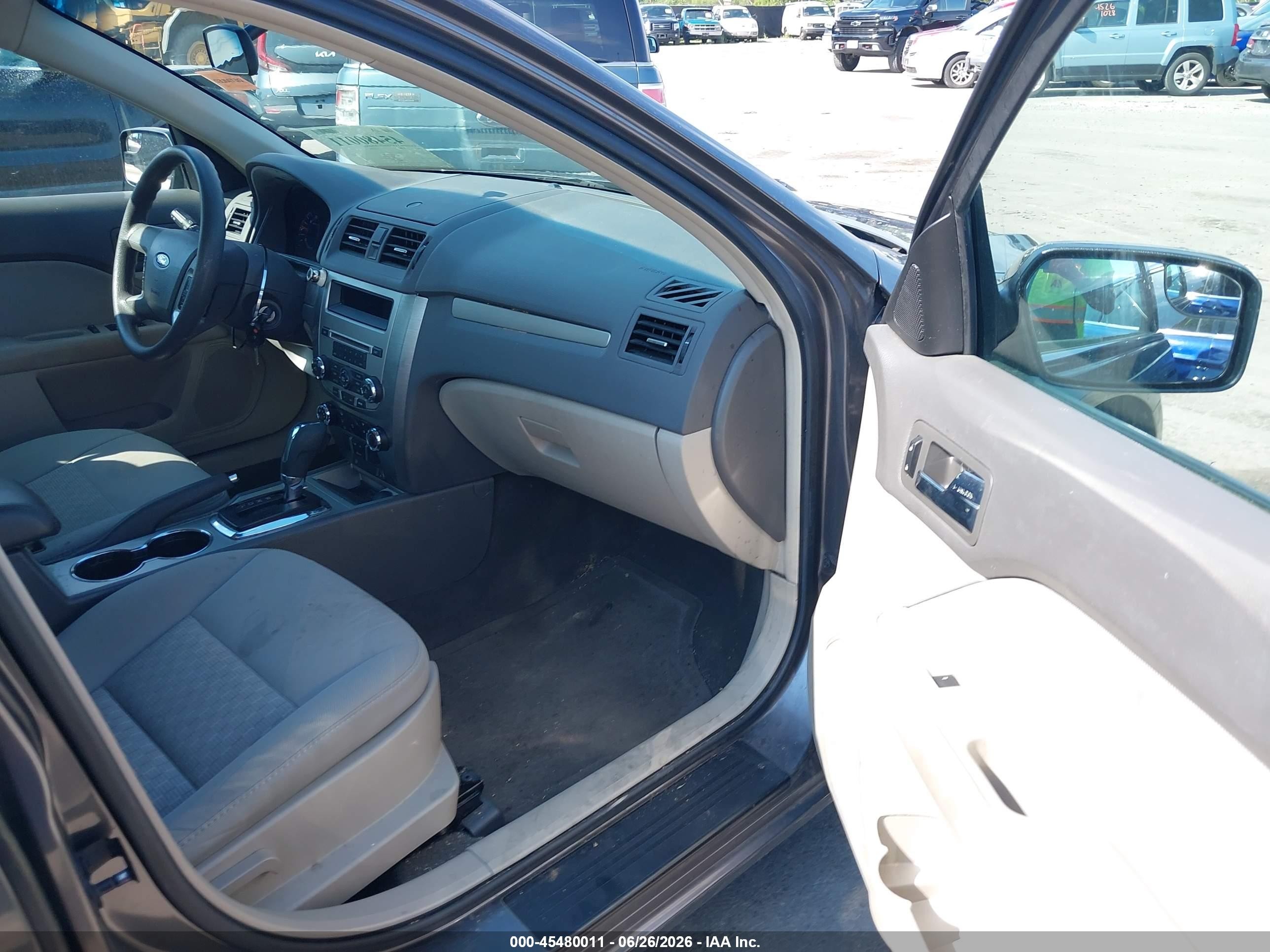 2012 Ford Fusion Se Gray vin: 3FAHP0HA8CR331656