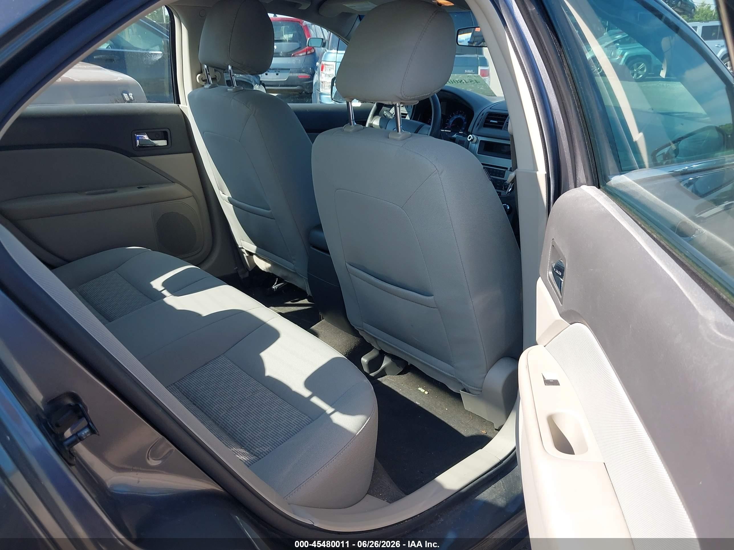 2012 Ford Fusion Se Gray vin: 3FAHP0HA8CR331656