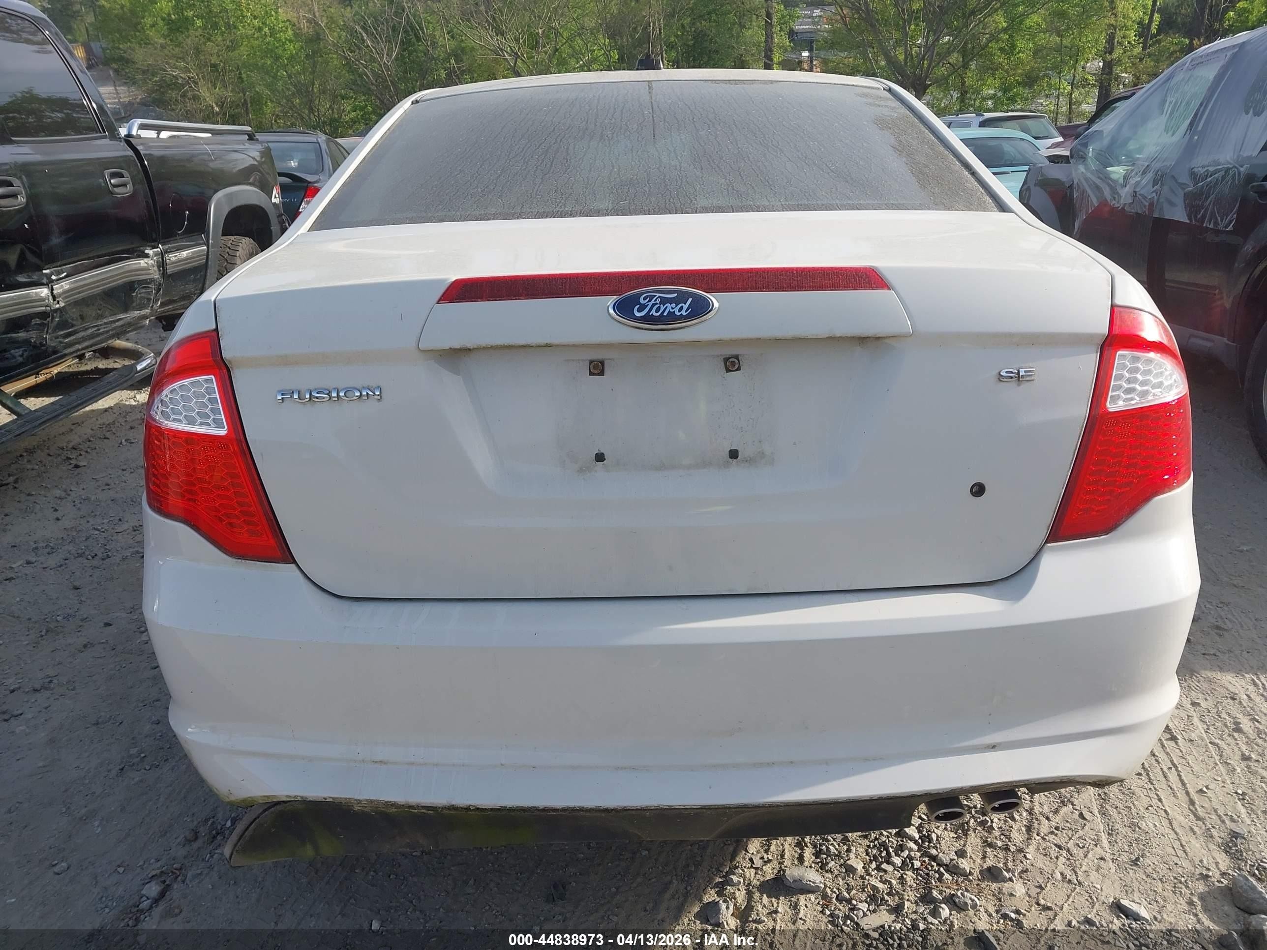 2012 Ford Fusion Se White vin: 3FAHP0HA8CR427836
