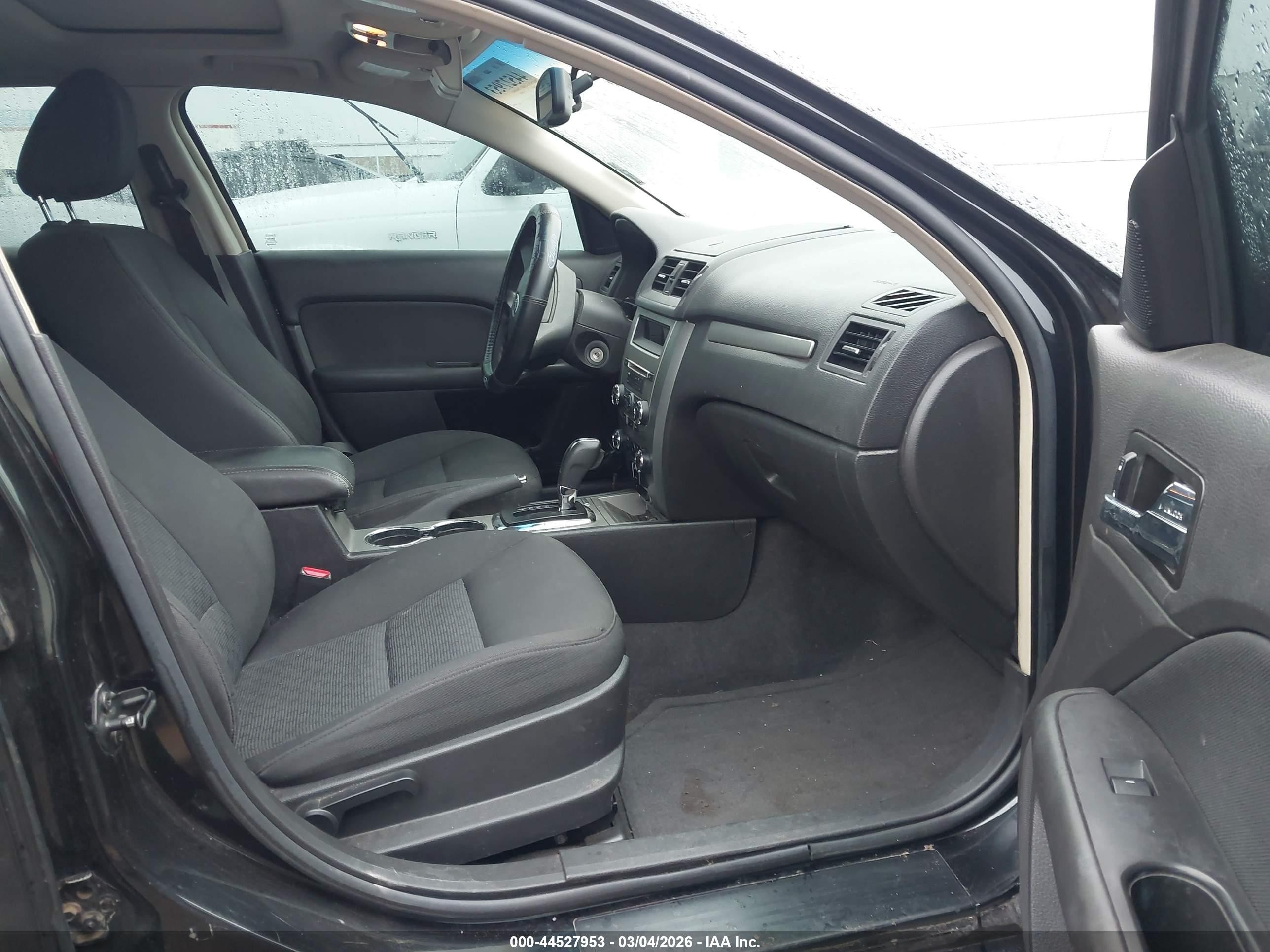 2010 Ford Fusion Se Black vin: 3FAHP0HA9AR177763