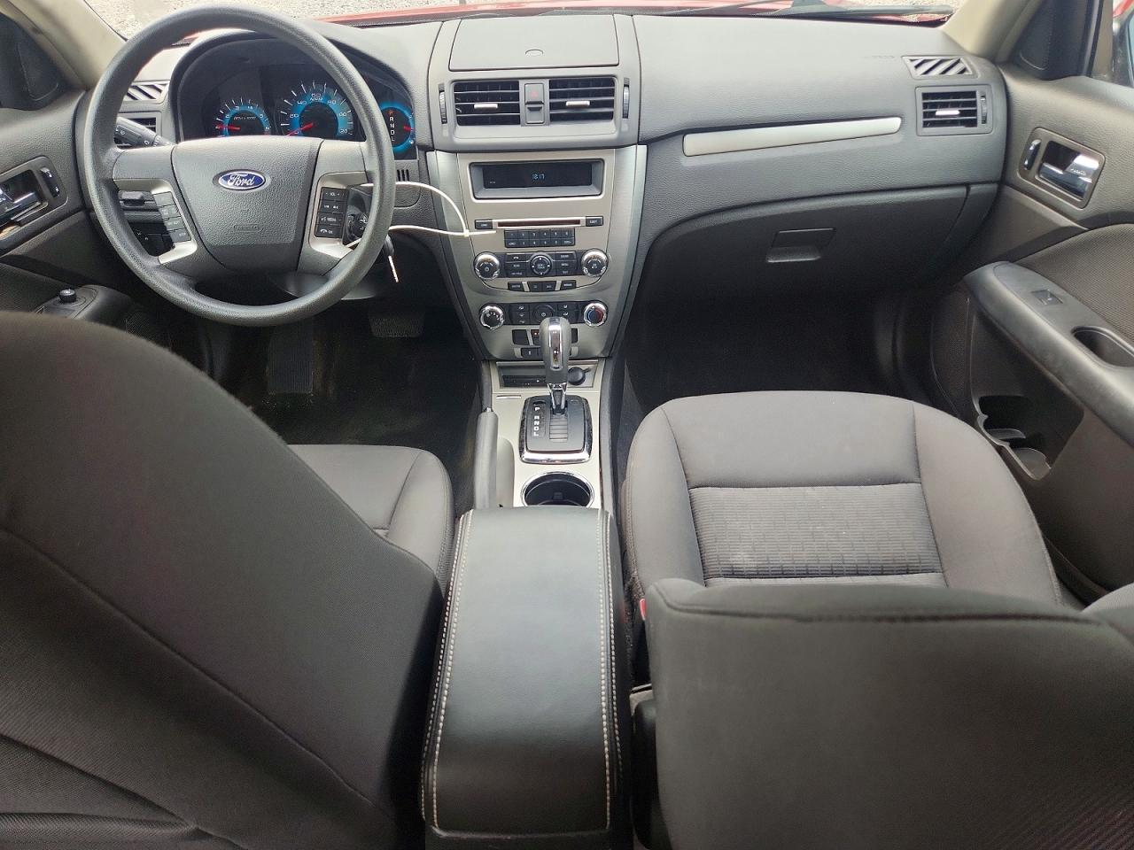 2010 Ford Fusion Se Red vin: 3FAHP0HA9AR201818