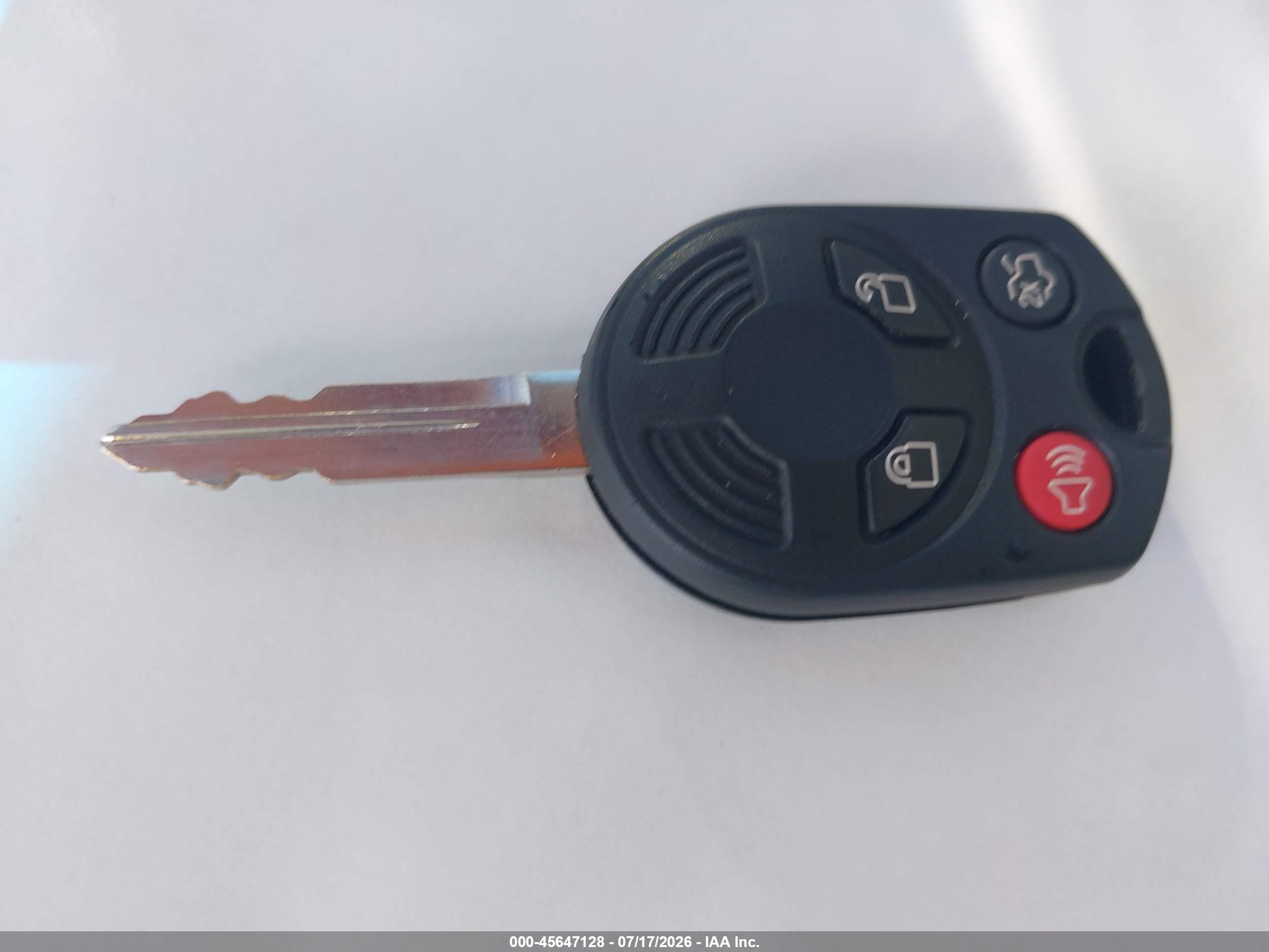 2010 Ford Fusion Se Red vin: 3FAHP0HA9AR240263