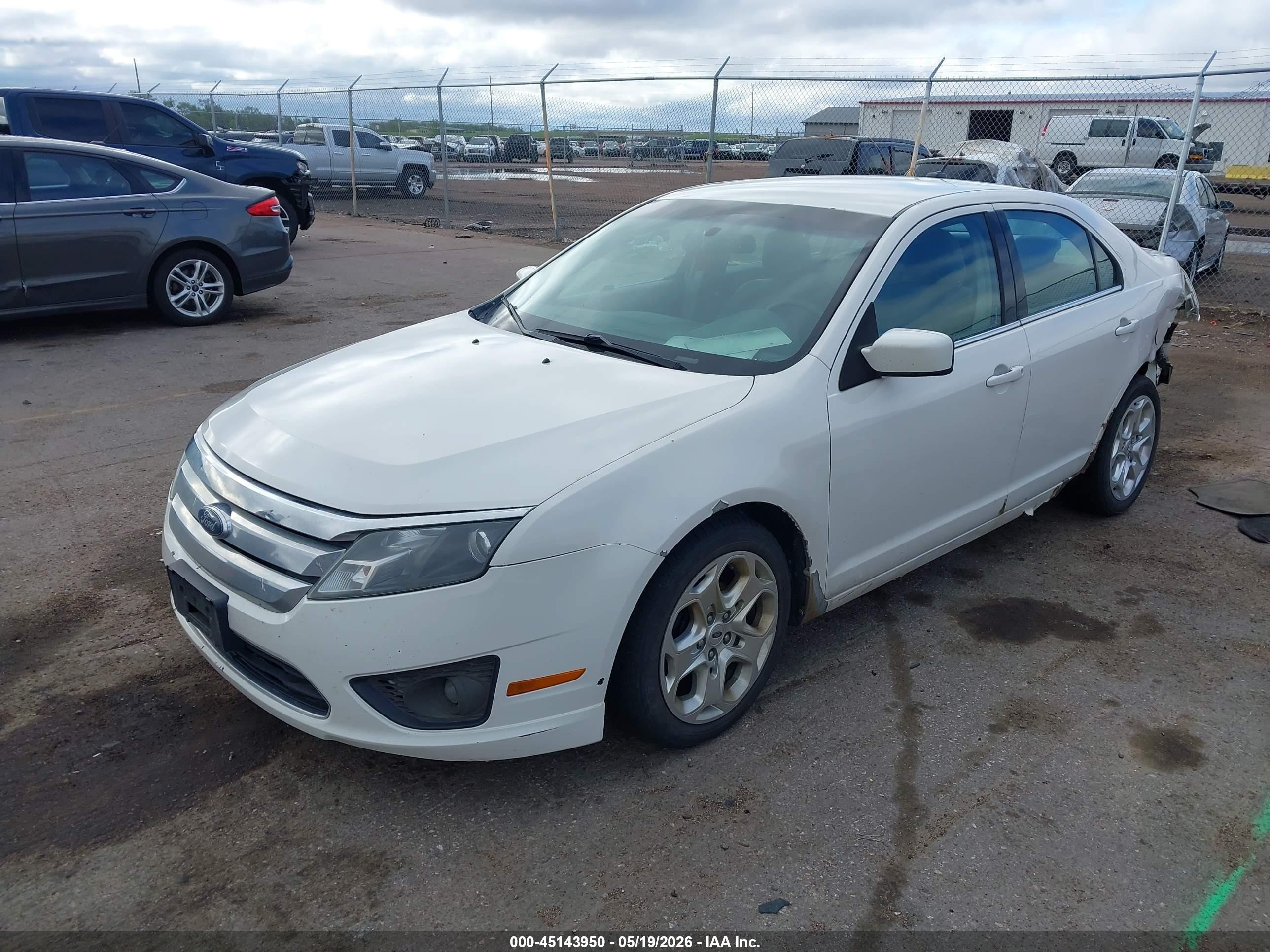 2010 Ford Fusion Se Белый vin: 3FAHP0HA9AR265812