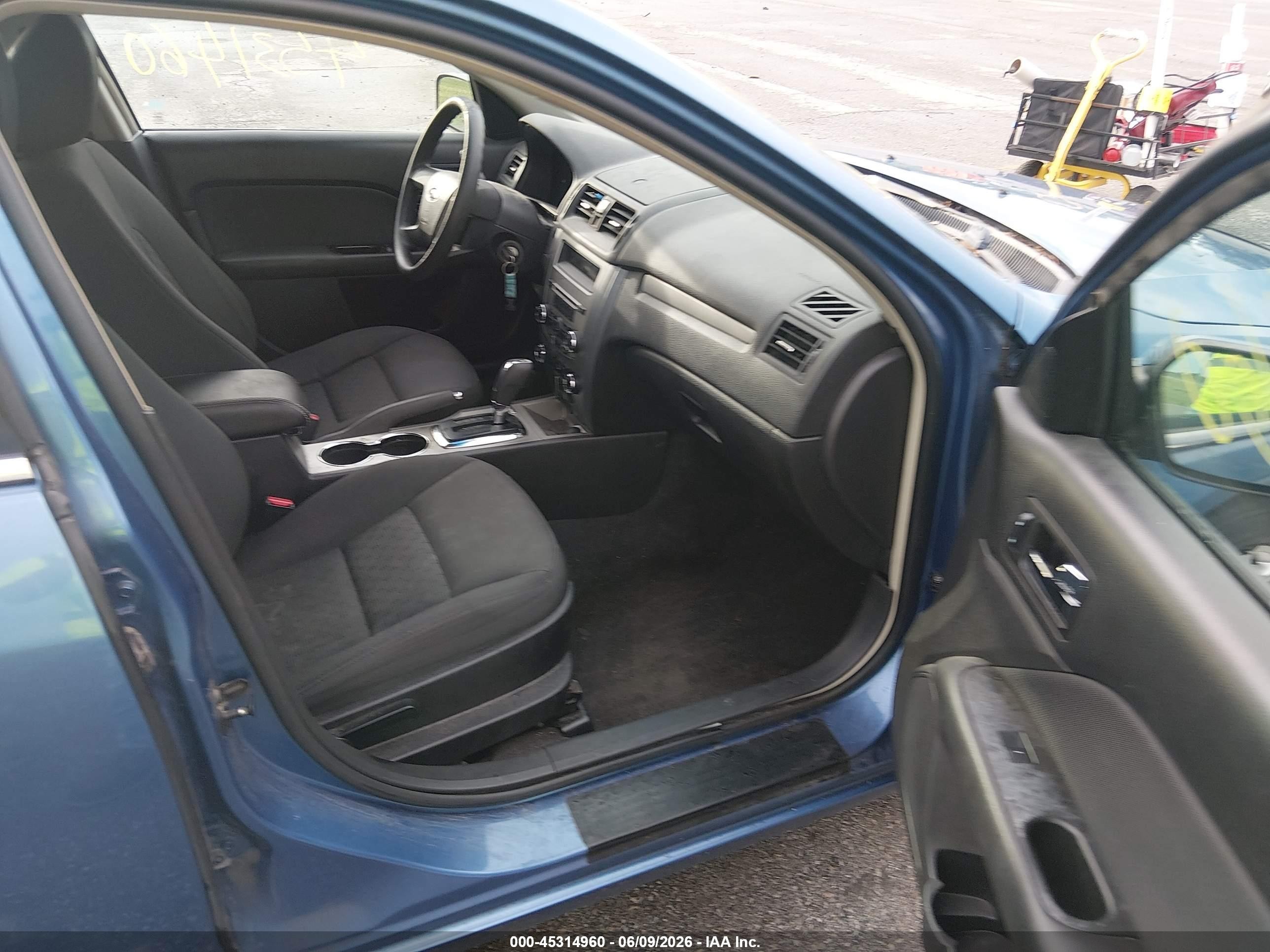 2010 Ford Fusion Se Blue vin: 3FAHP0HA9AR274512