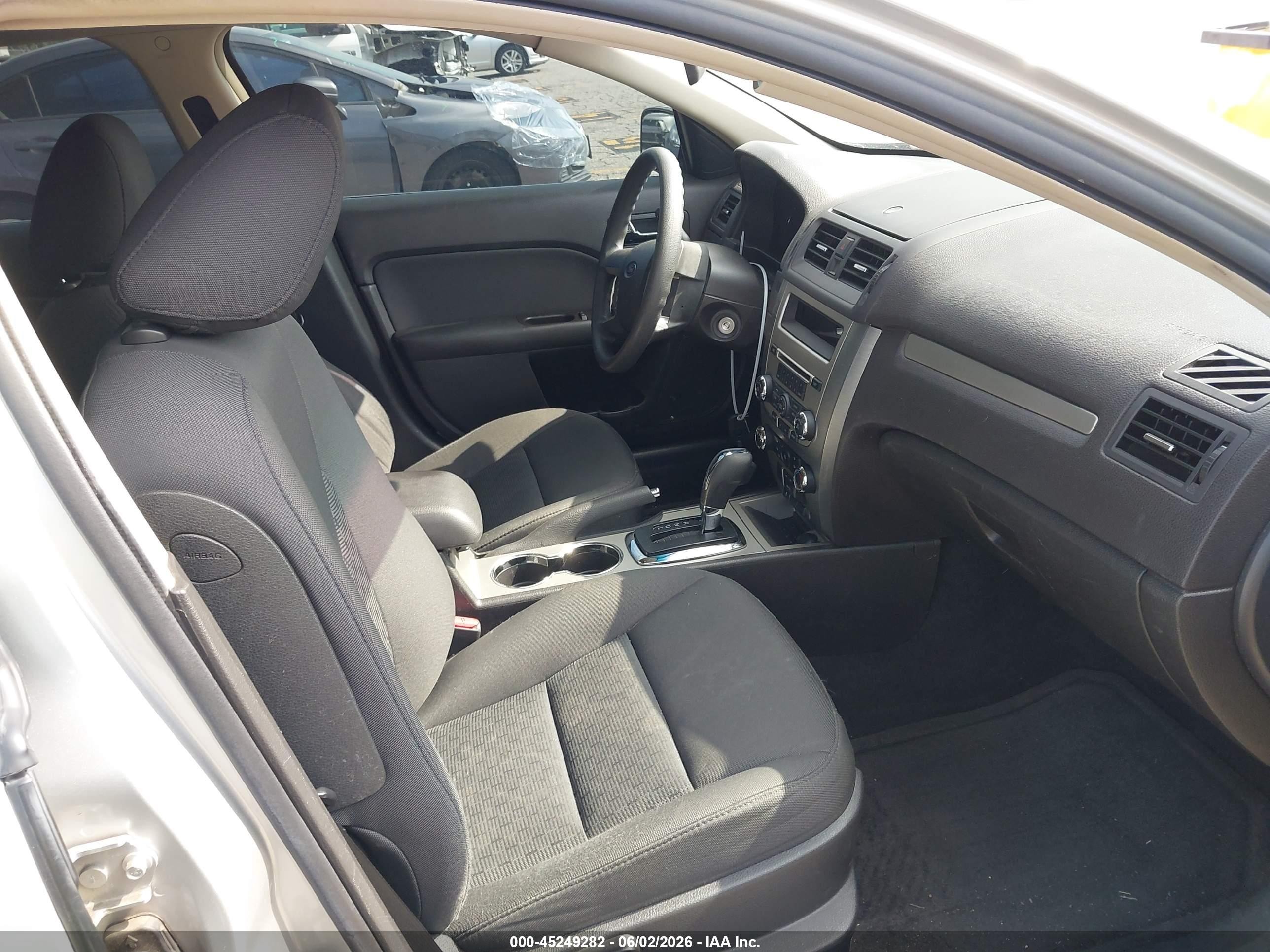 2010 Ford Fusion Se Silver vin: 3FAHP0HA9AR361360