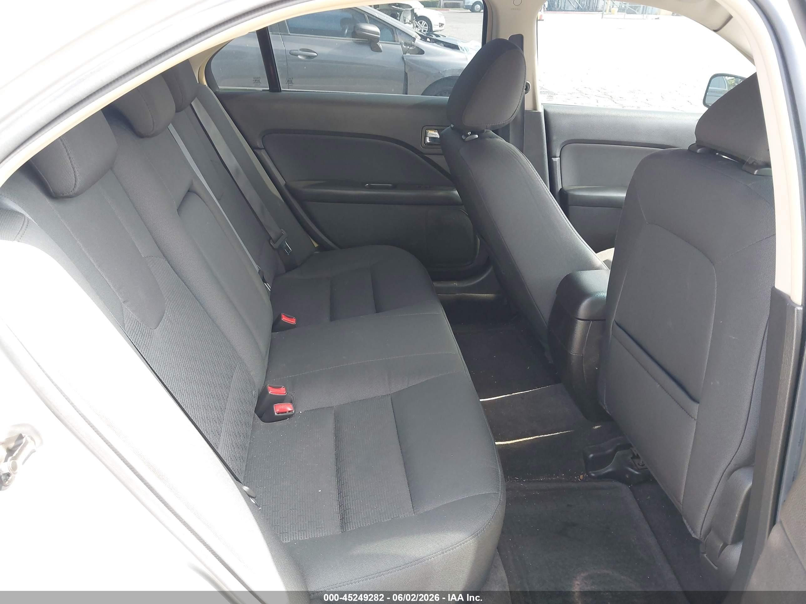 2010 Ford Fusion Se Silver vin: 3FAHP0HA9AR361360