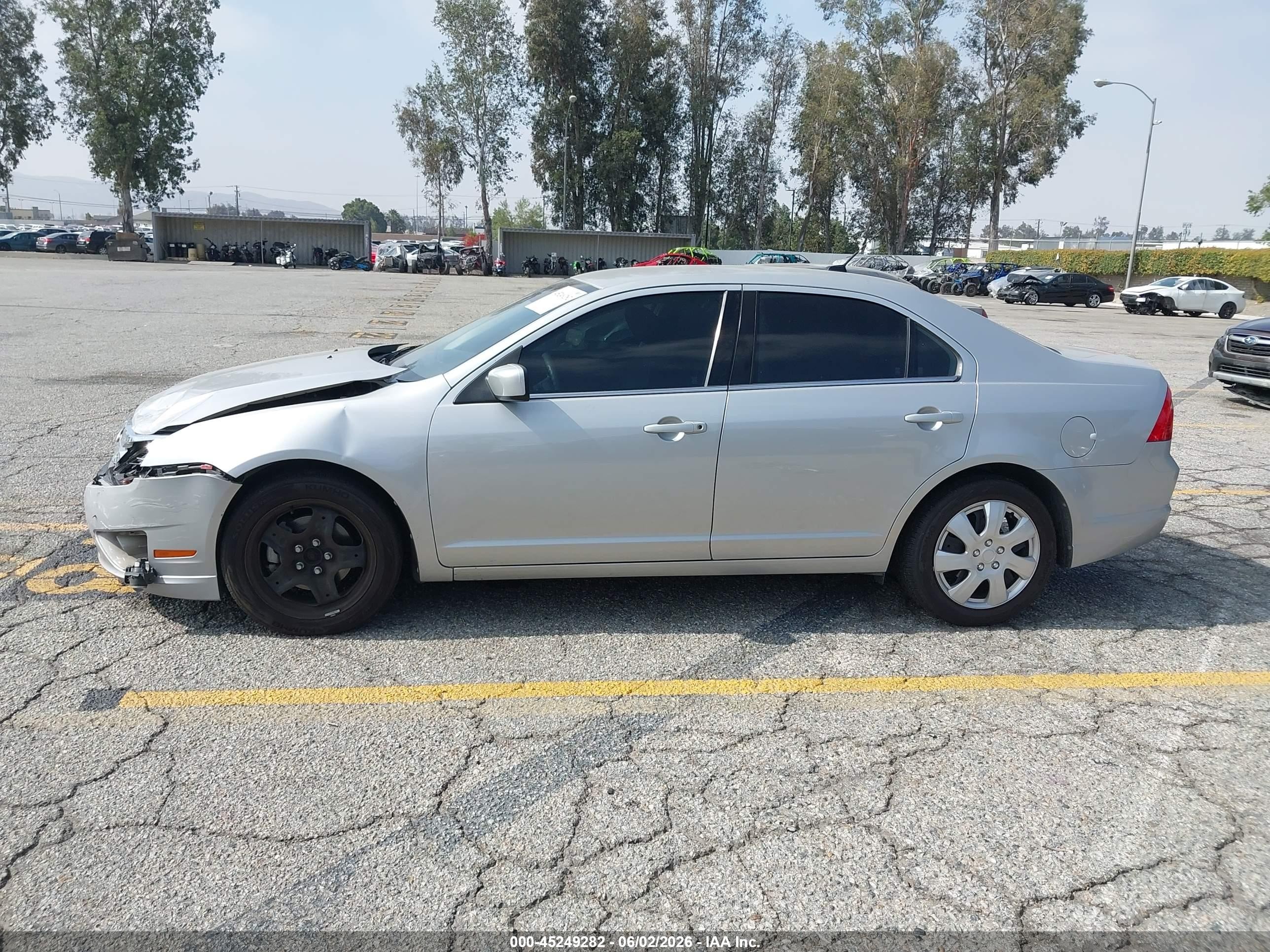 2010 Ford Fusion Se Silver vin: 3FAHP0HA9AR361360