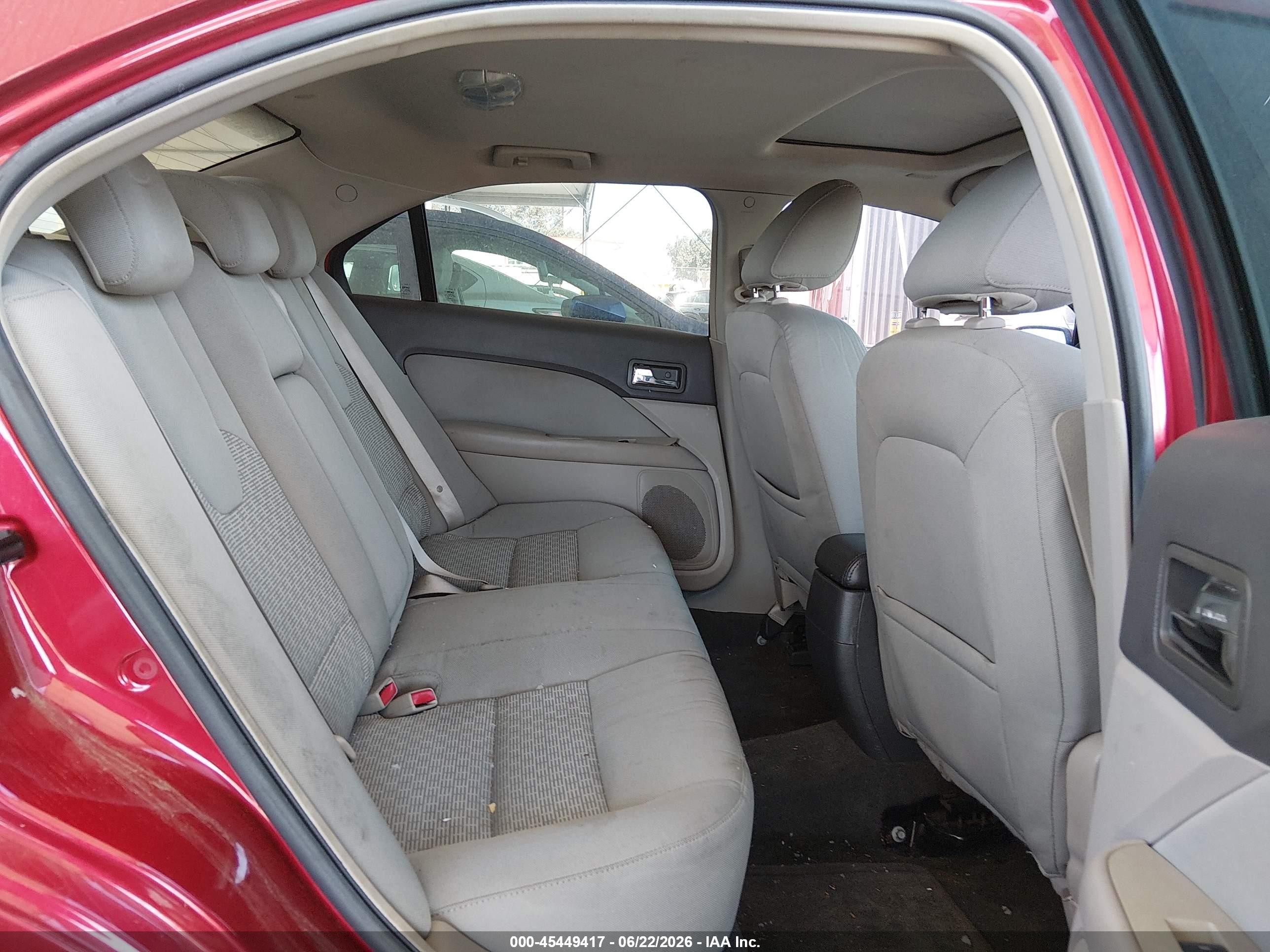 2010 Ford Fusion Se Red vin: 3FAHP0HA9AR374089