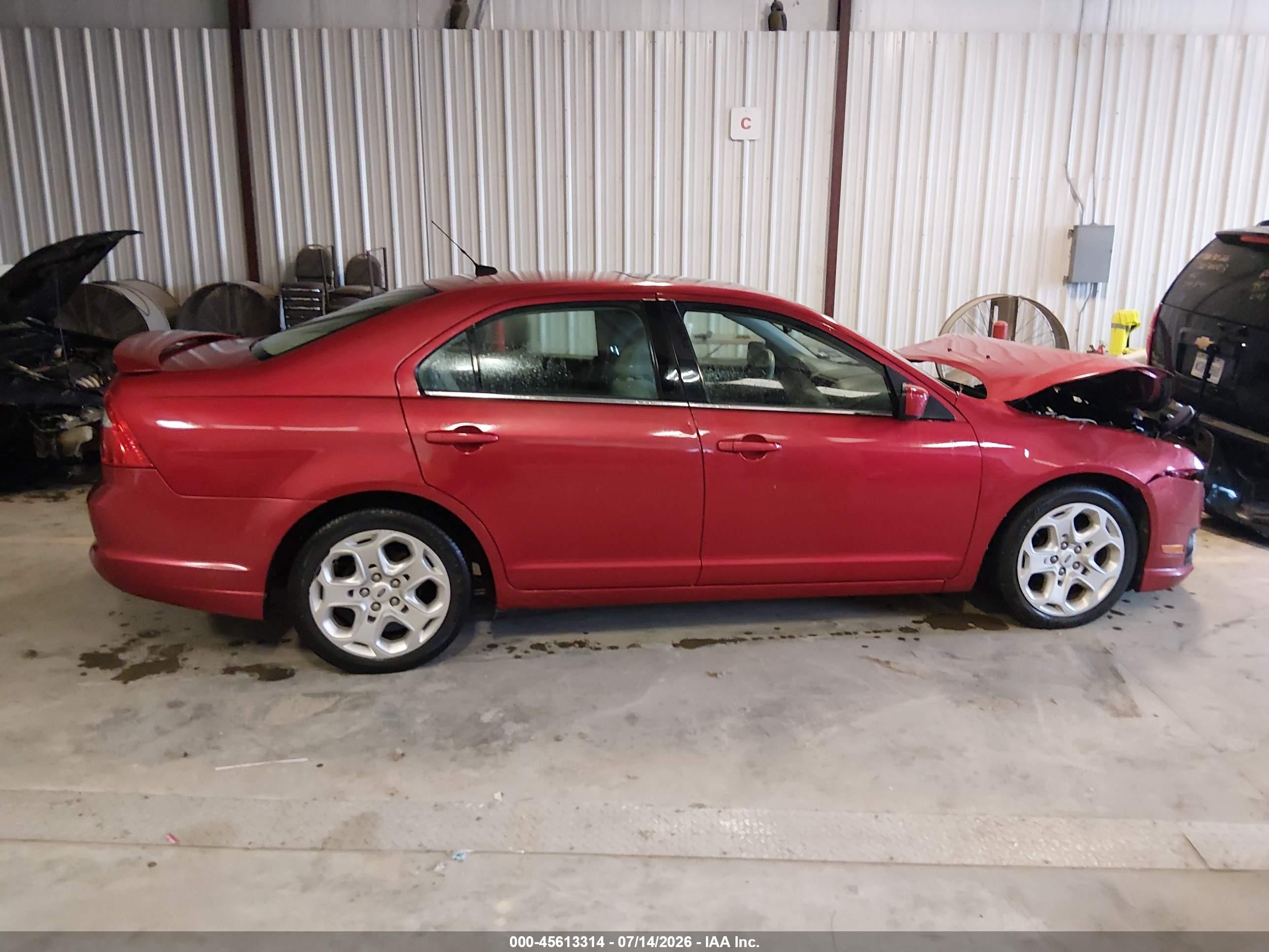 2010 Ford Fusion Se Red vin: 3FAHP0HA9AR415241