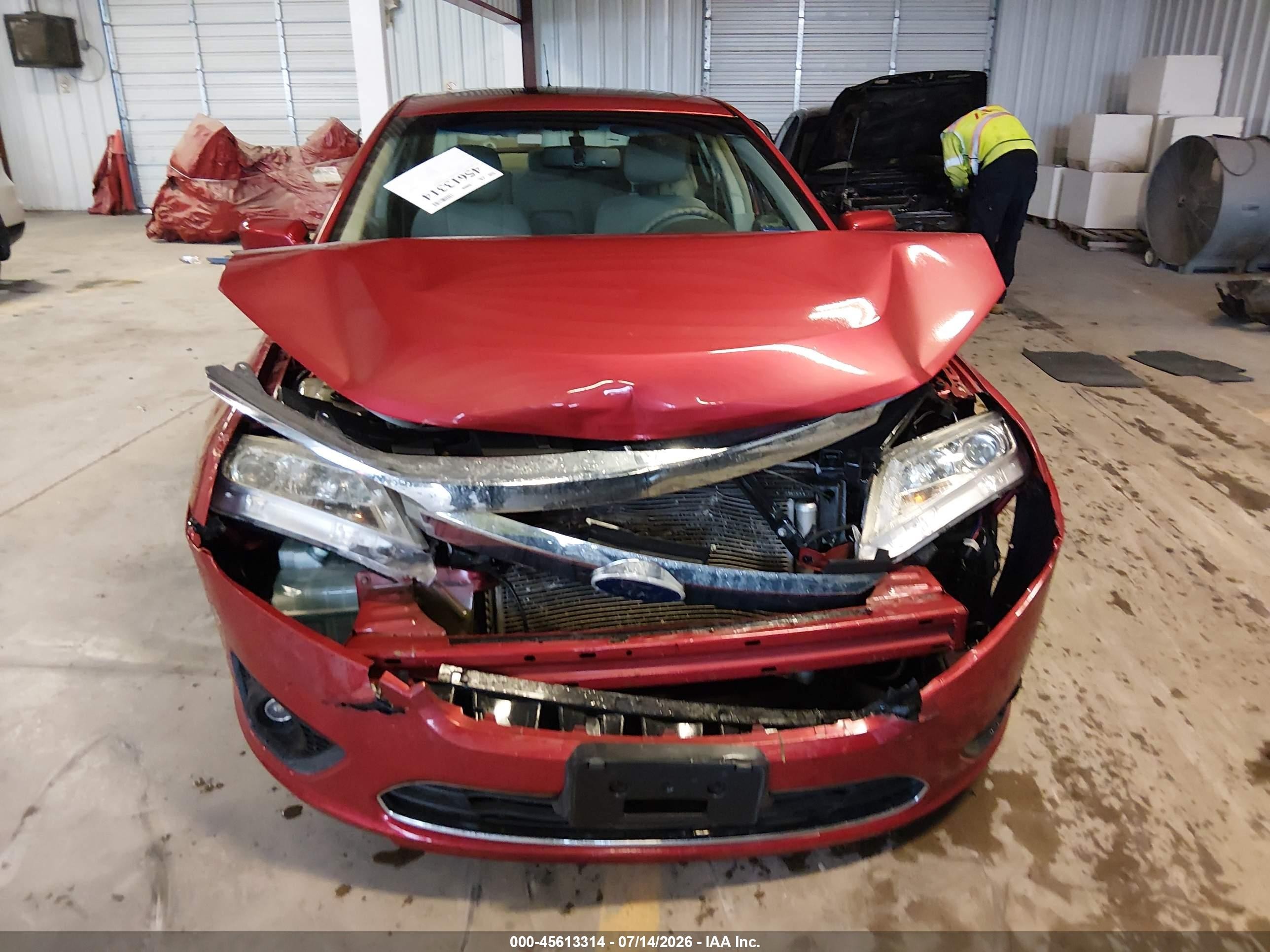 2010 Ford Fusion Se Red vin: 3FAHP0HA9AR415241
