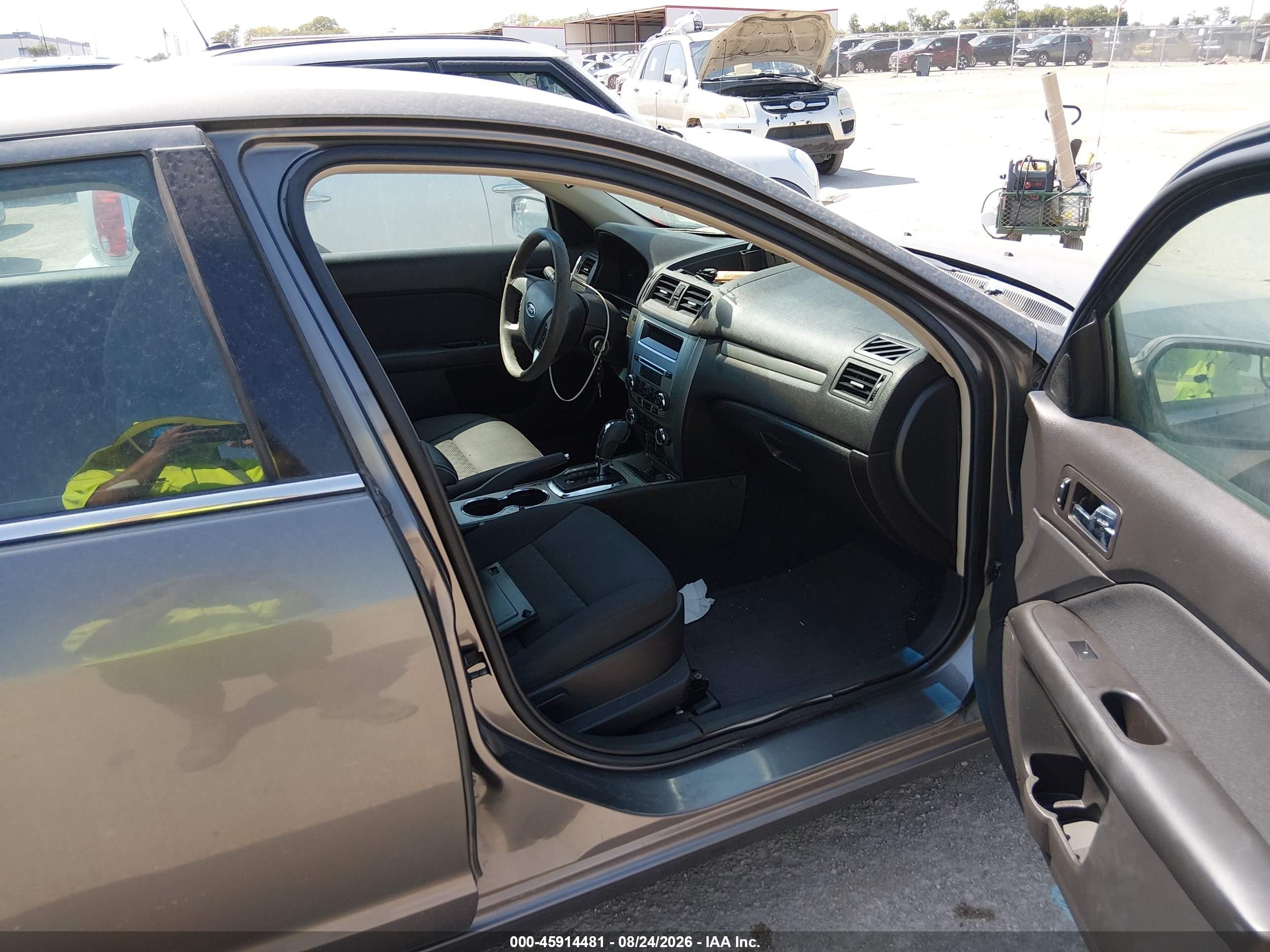 2011 Ford Fusion Se Gray vin: 3FAHP0HA9BR139418