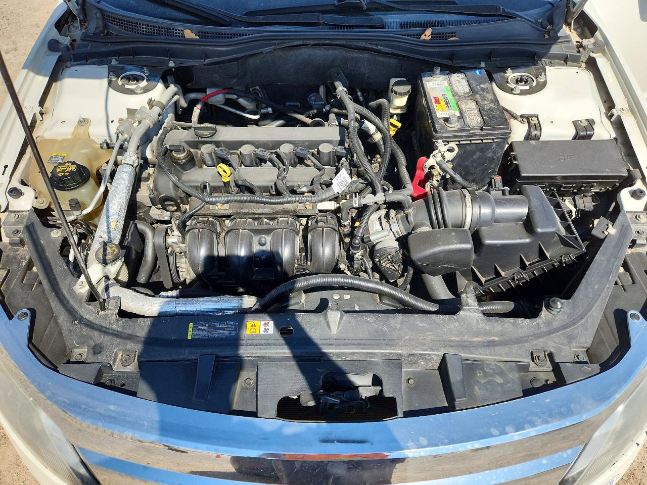 2011 Ford Fusion Se White vin: 3FAHP0HA9BR210651