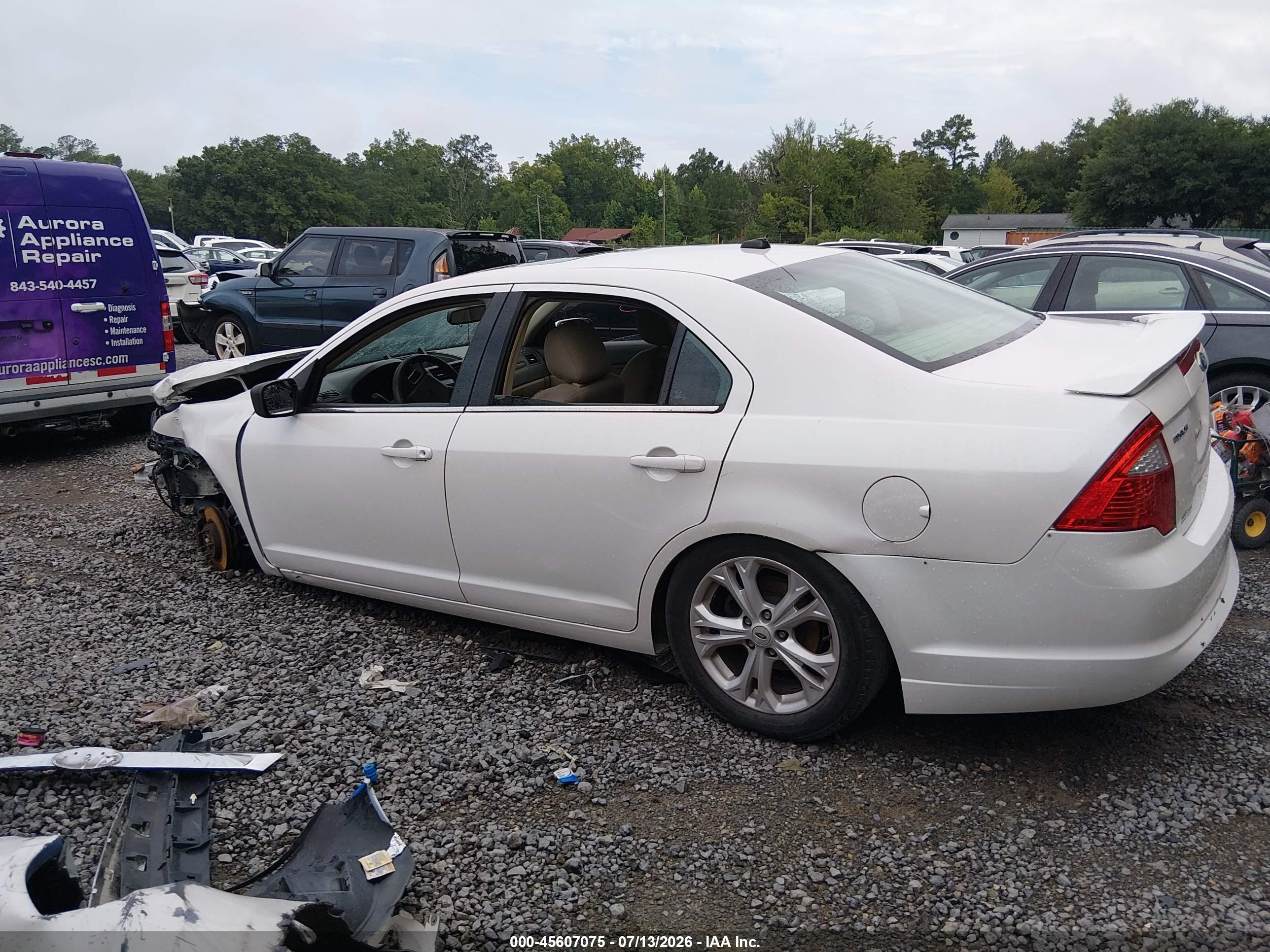 2012 Ford Fusion Se White vin: 3FAHP0HA9CR160755