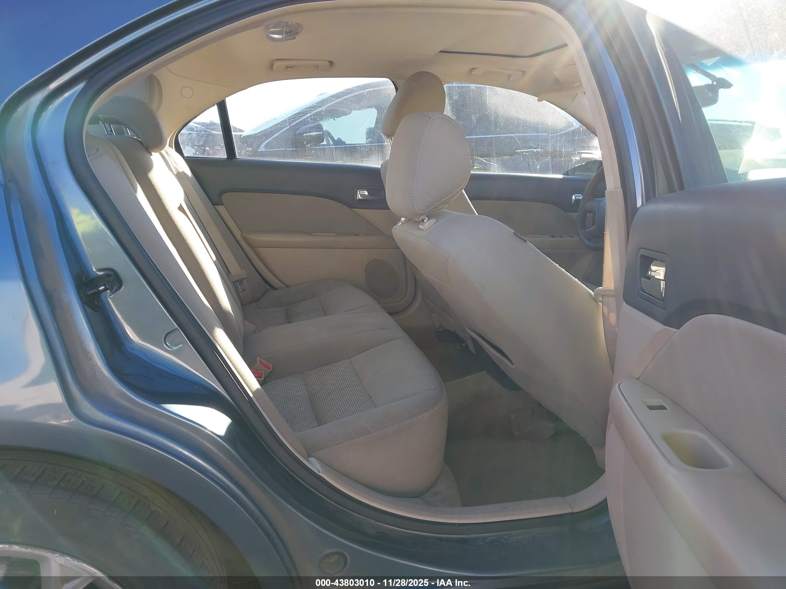 2012 Ford Fusion Se Light Blue vin: 3FAHP0HA9CR215754