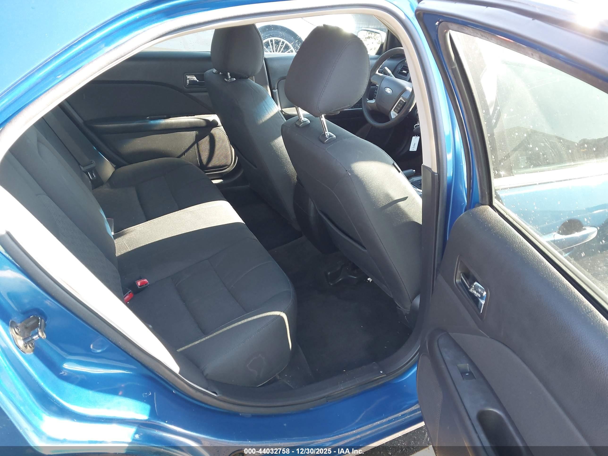 2012 Ford Fusion Se Синий vin: 3FAHP0HA9CR351141