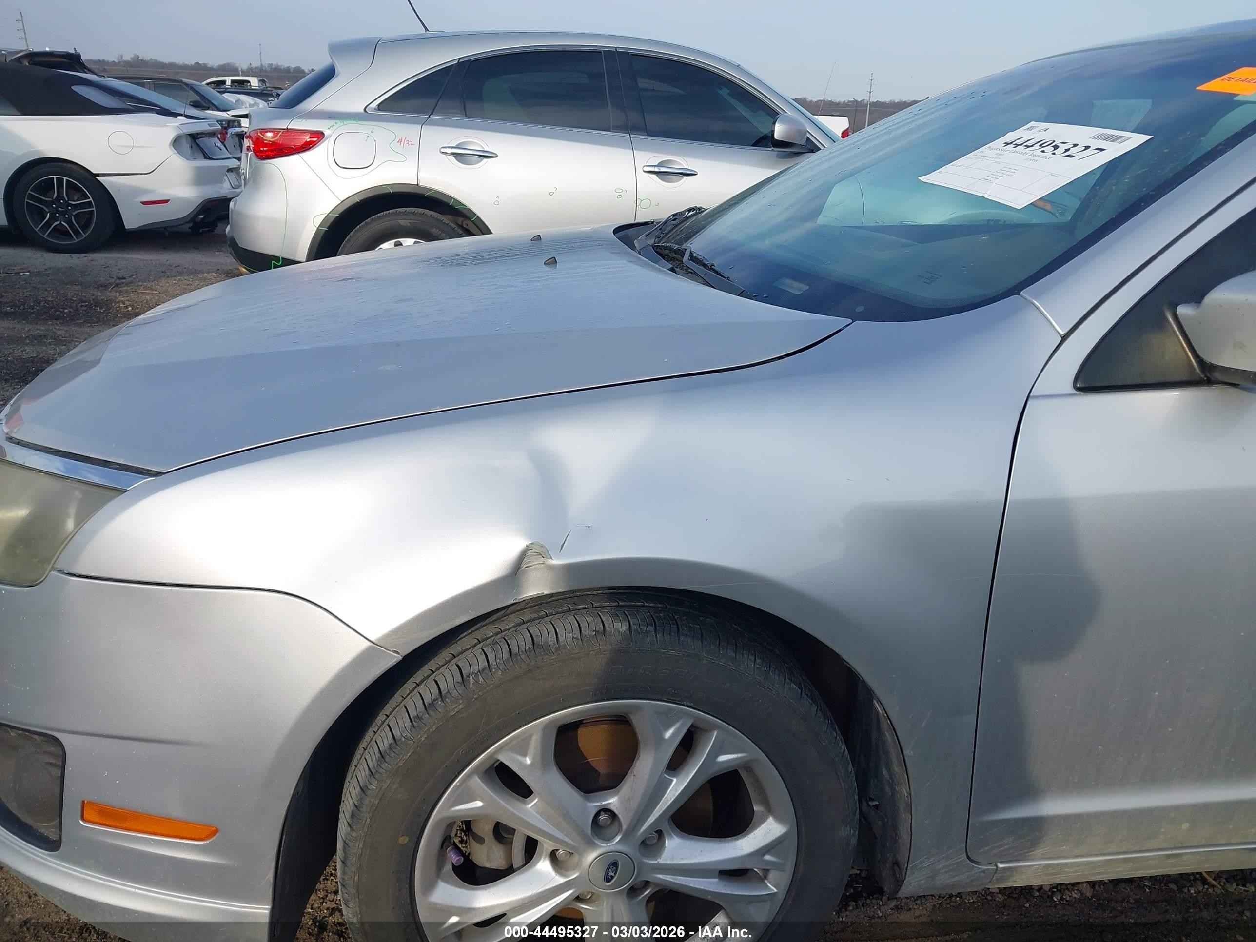 2012 Ford Fusion Se Серебряный vin: 3FAHP0HA9CR354539