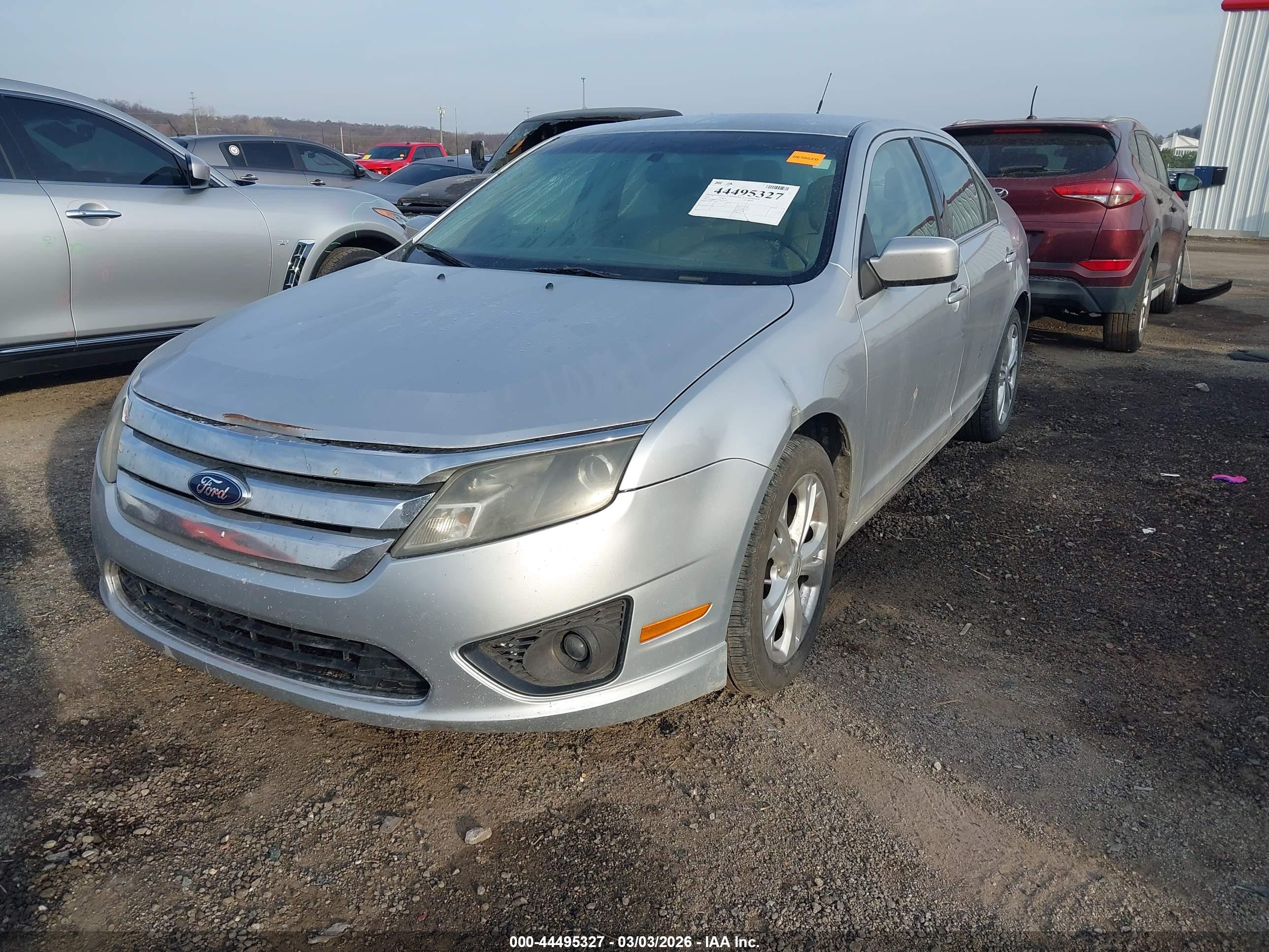 2012 Ford Fusion Se Серебряный vin: 3FAHP0HA9CR354539