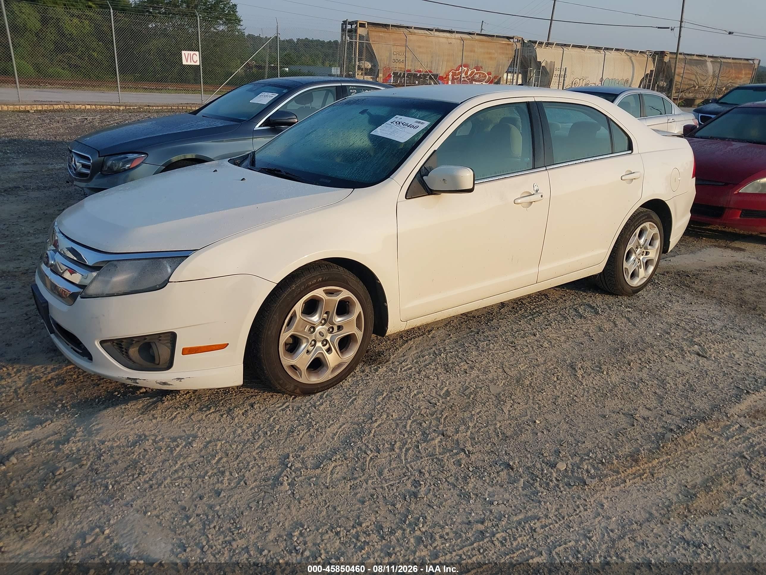 2010 Ford Fusion Se White vin: 3FAHP0HAXAR308022