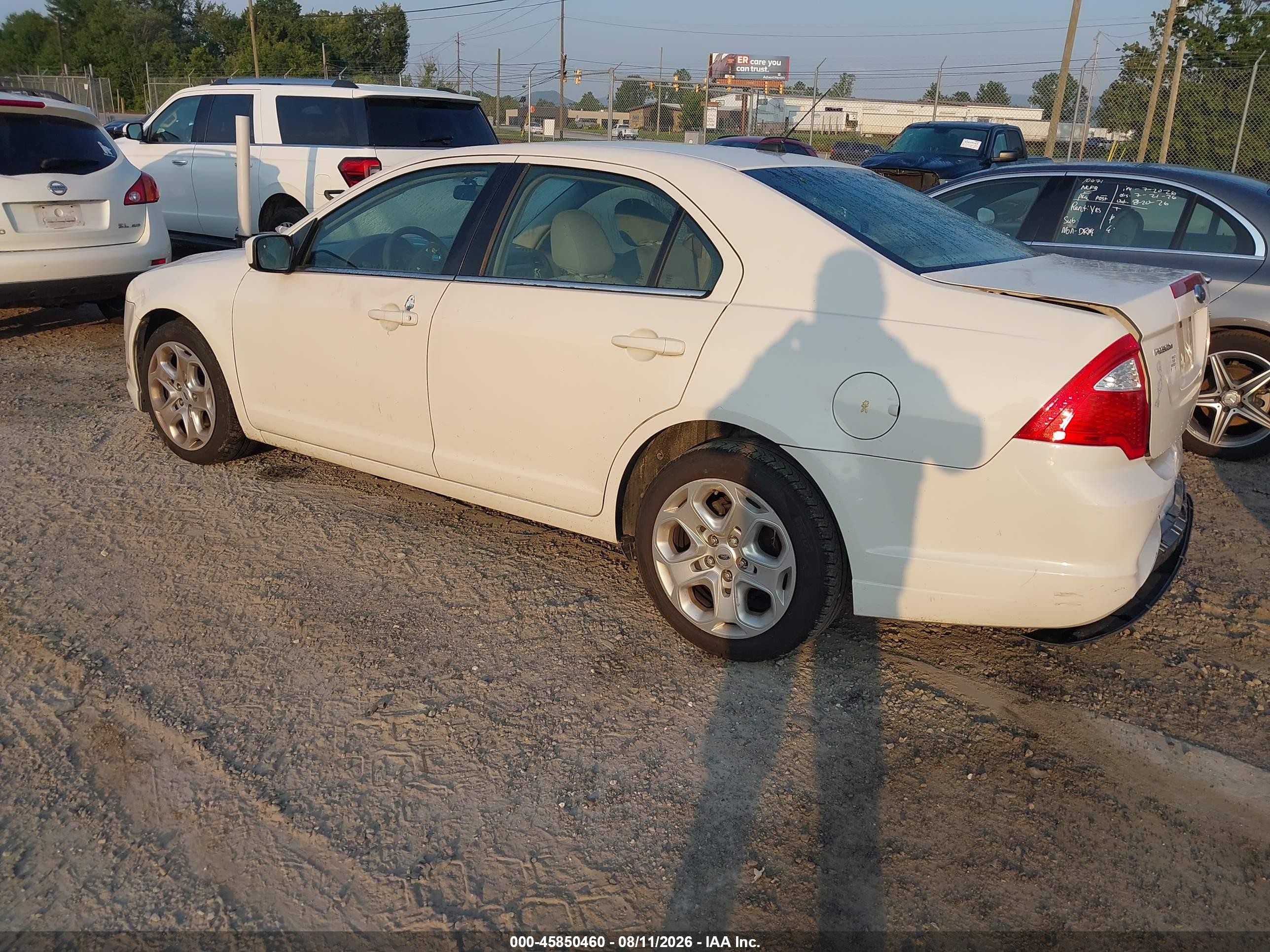 2010 Ford Fusion Se White vin: 3FAHP0HAXAR308022