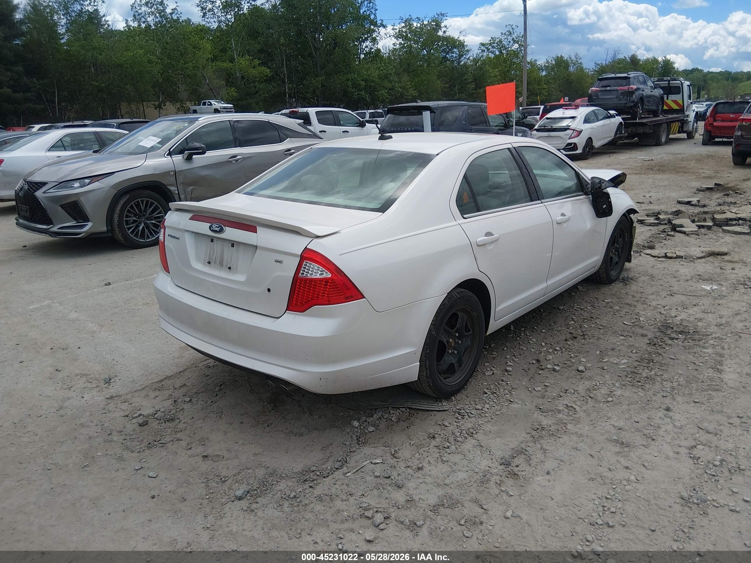 2010 Ford Fusion Se Белый vin: 3FAHP0HAXAR364512