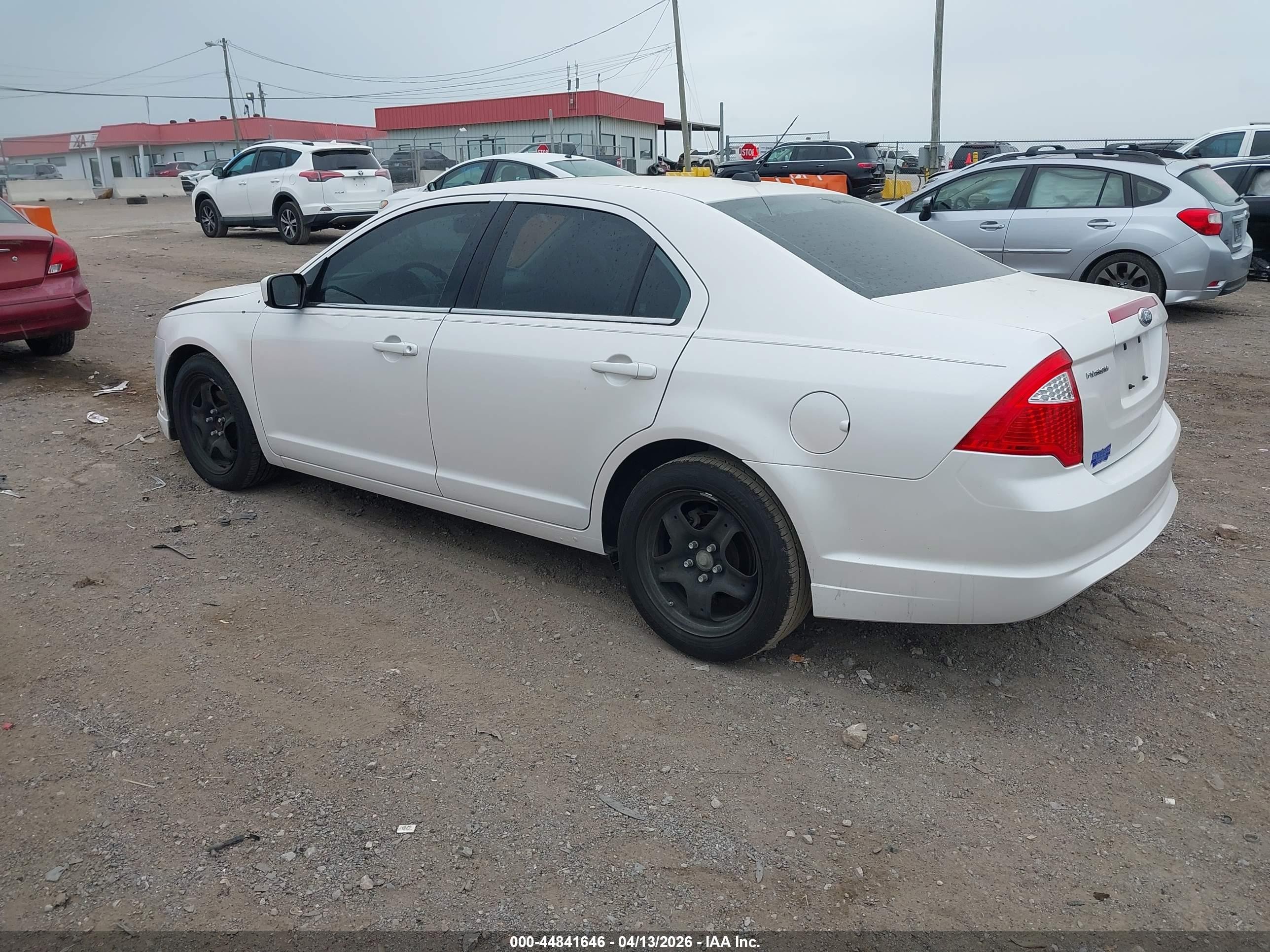 2010 Ford Fusion Se White vin: 3FAHP0HAXAR410047