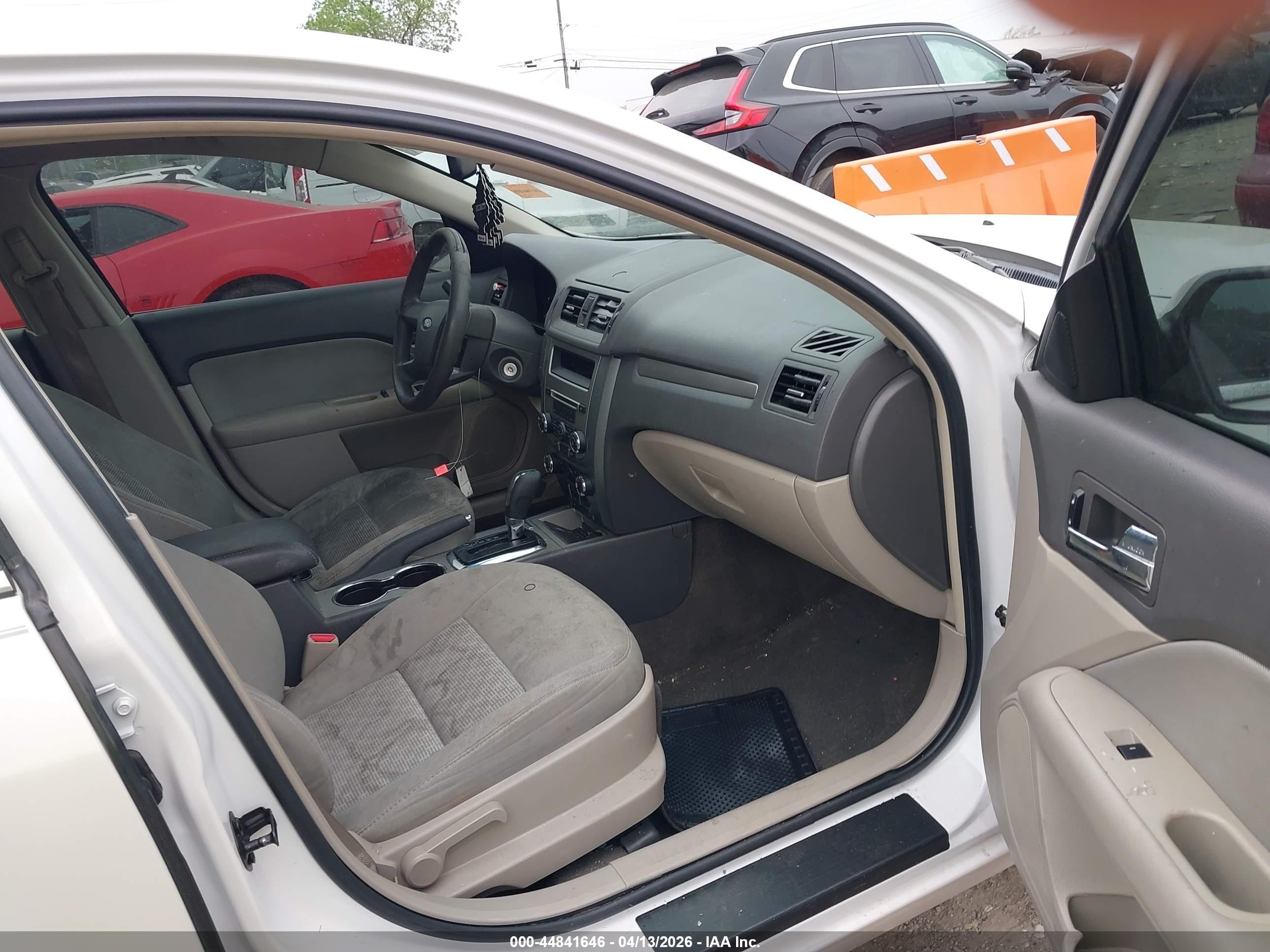 2010 Ford Fusion Se White vin: 3FAHP0HAXAR410047