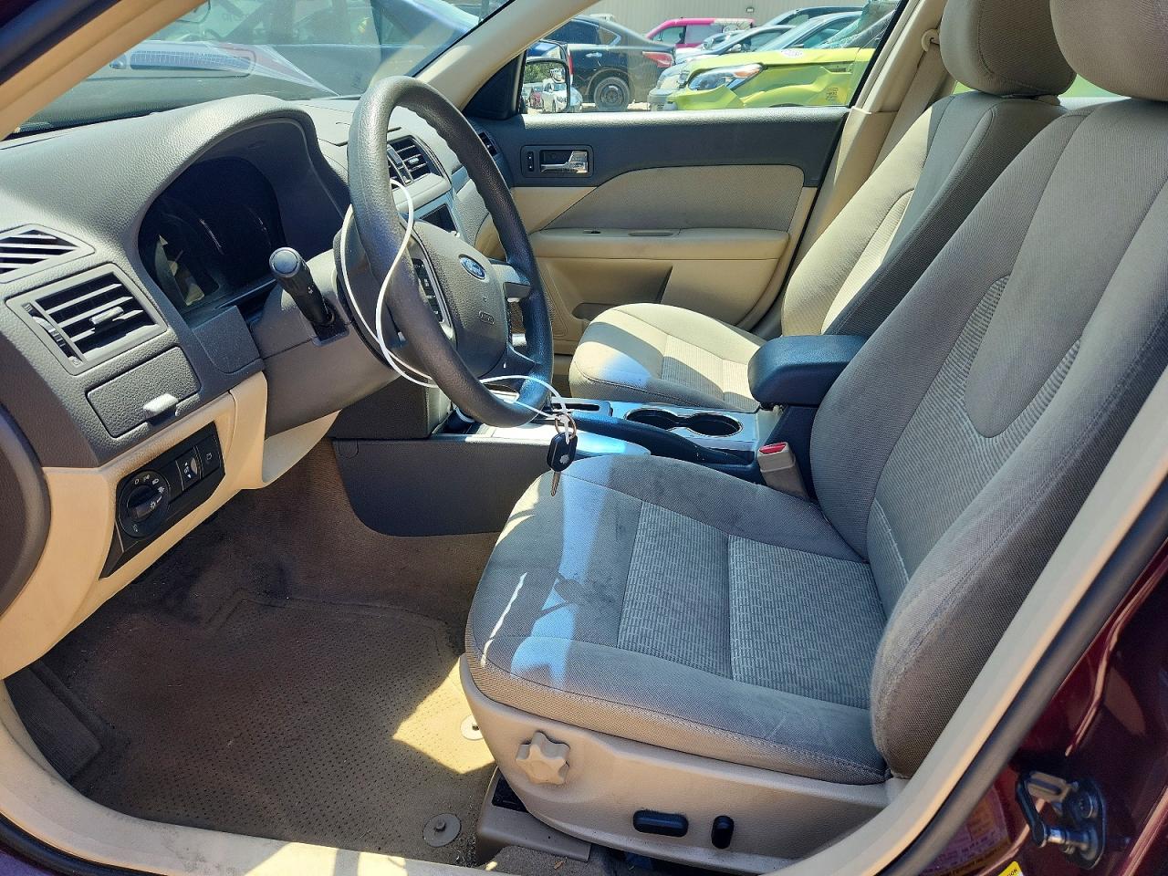2011 Ford Fusion Se Burgundy vin: 3FAHP0HAXBR102393