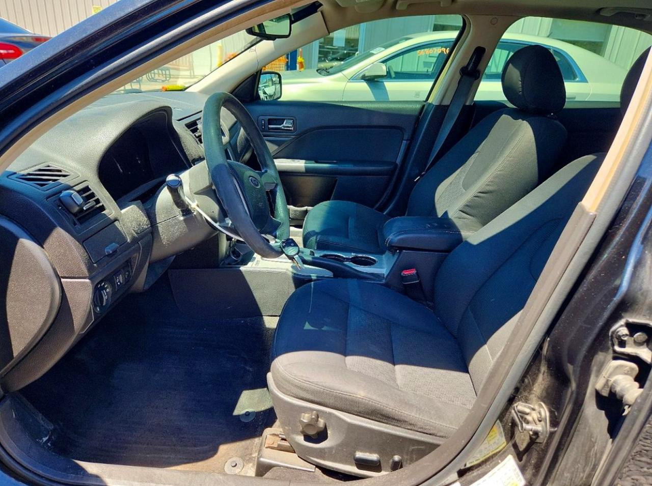 2011 Ford Fusion Se Черный vin: 3FAHP0HAXBR106153