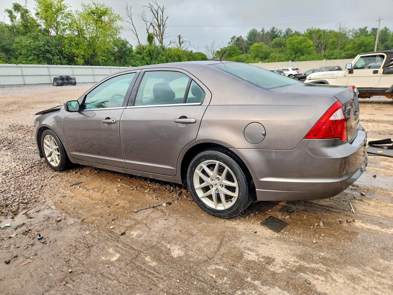 2011 Ford Fusion Se Gray vin: 3FAHP0HAXBR120084