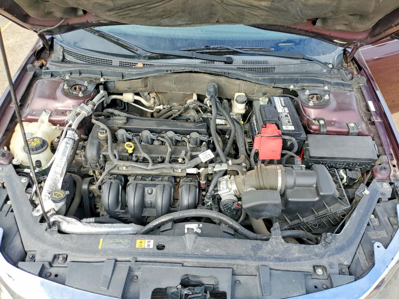 2011 Ford Fusion Se Burgundy vin: 3FAHP0HAXBR176803