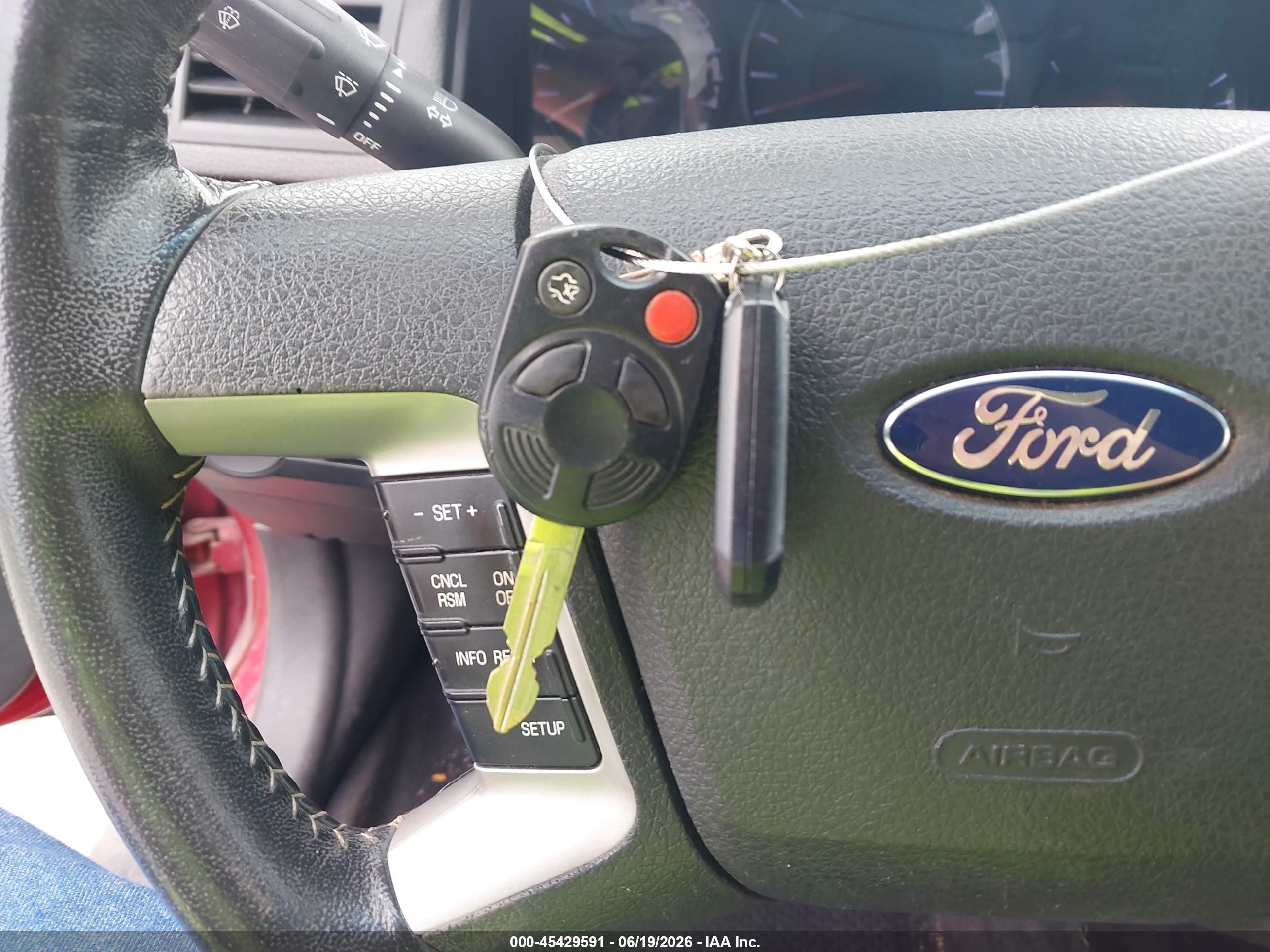 2011 Ford Fusion Se Red vin: 3FAHP0HAXBR184643