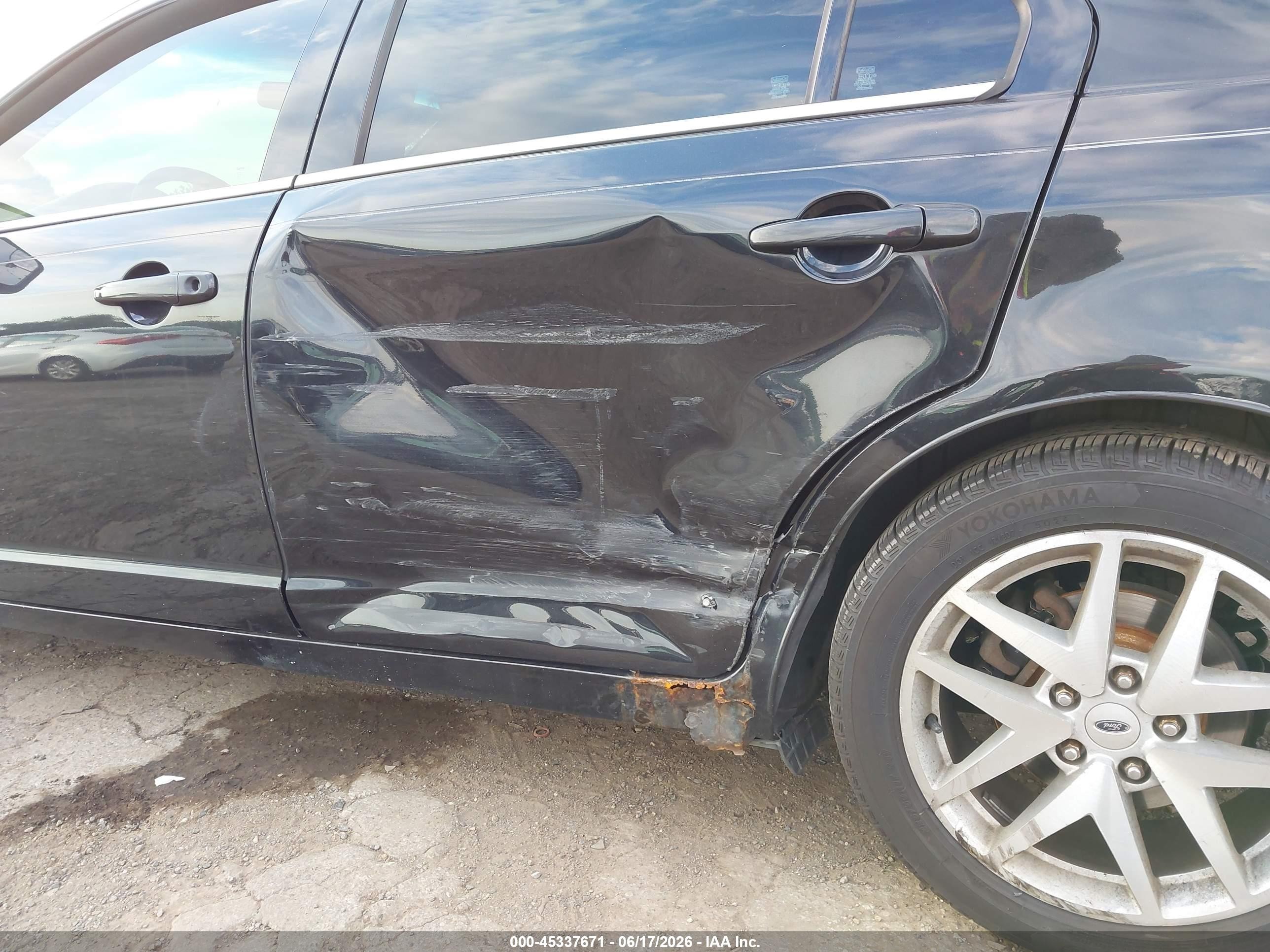 2011 Ford Fusion Se Black vin: 3FAHP0HAXBR202896