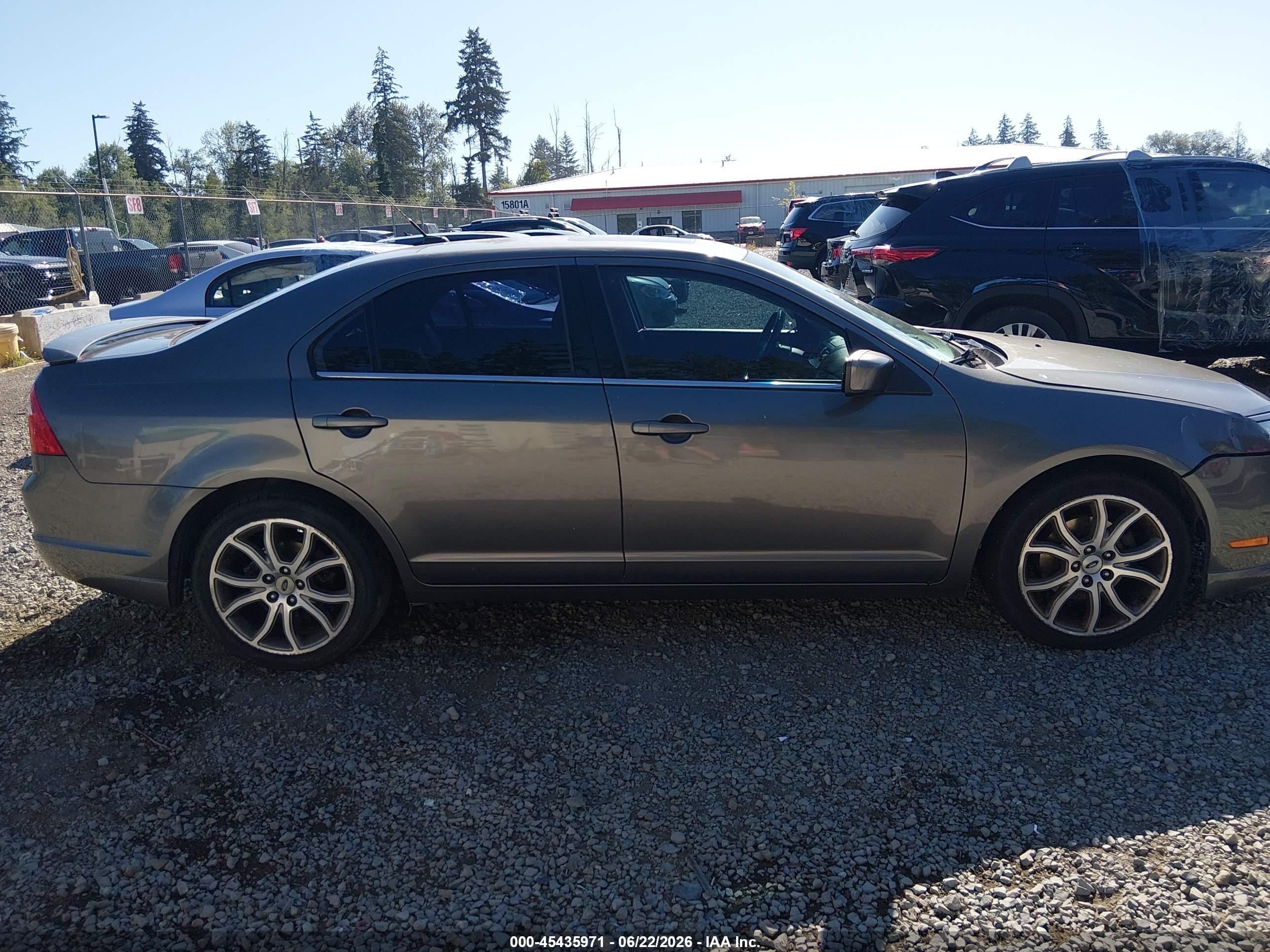 2011 Ford Fusion Se Gray vin: 3FAHP0HAXBR208889