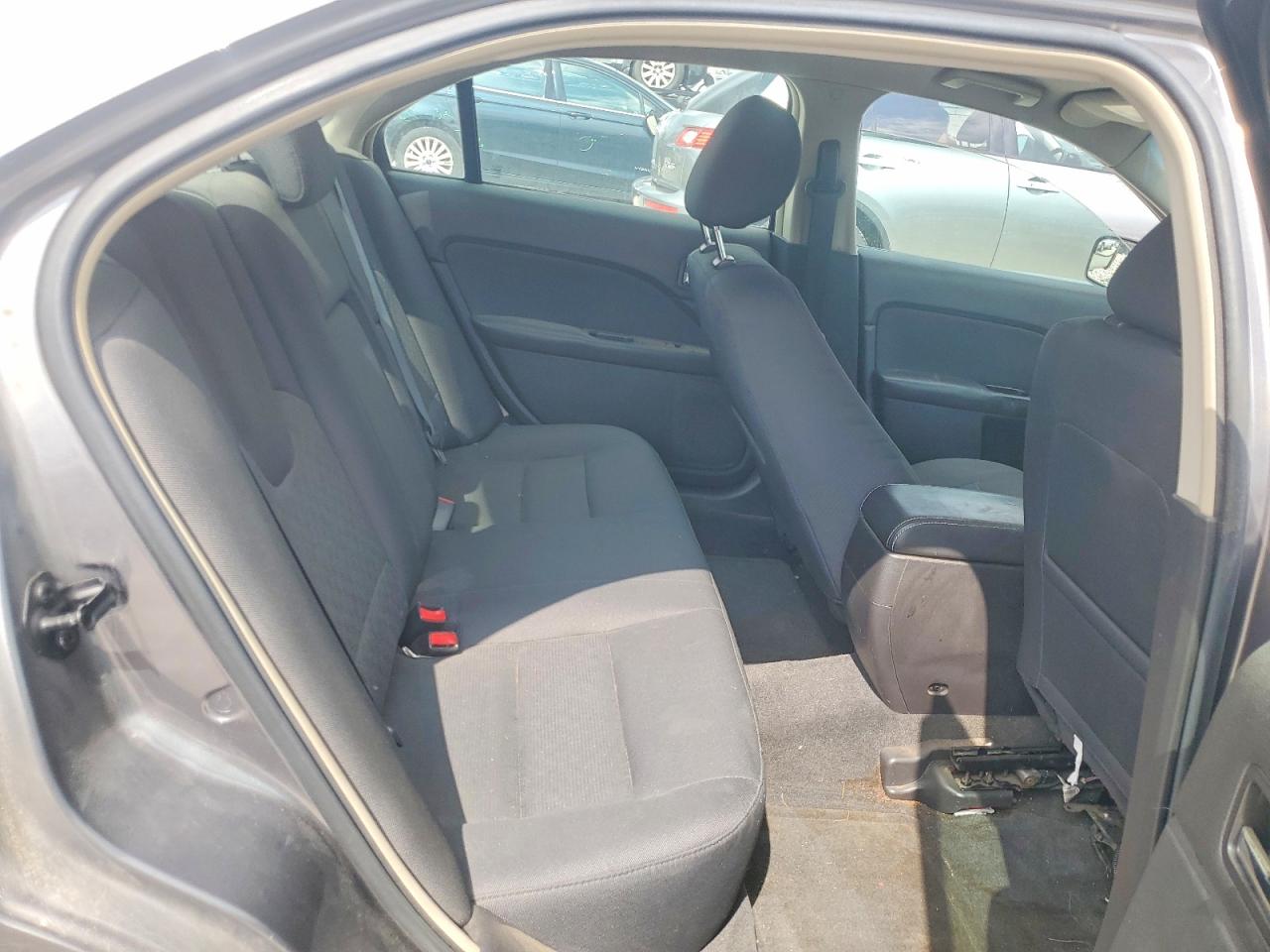 2011 Ford Fusion Se Gray vin: 3FAHP0HAXBR250141